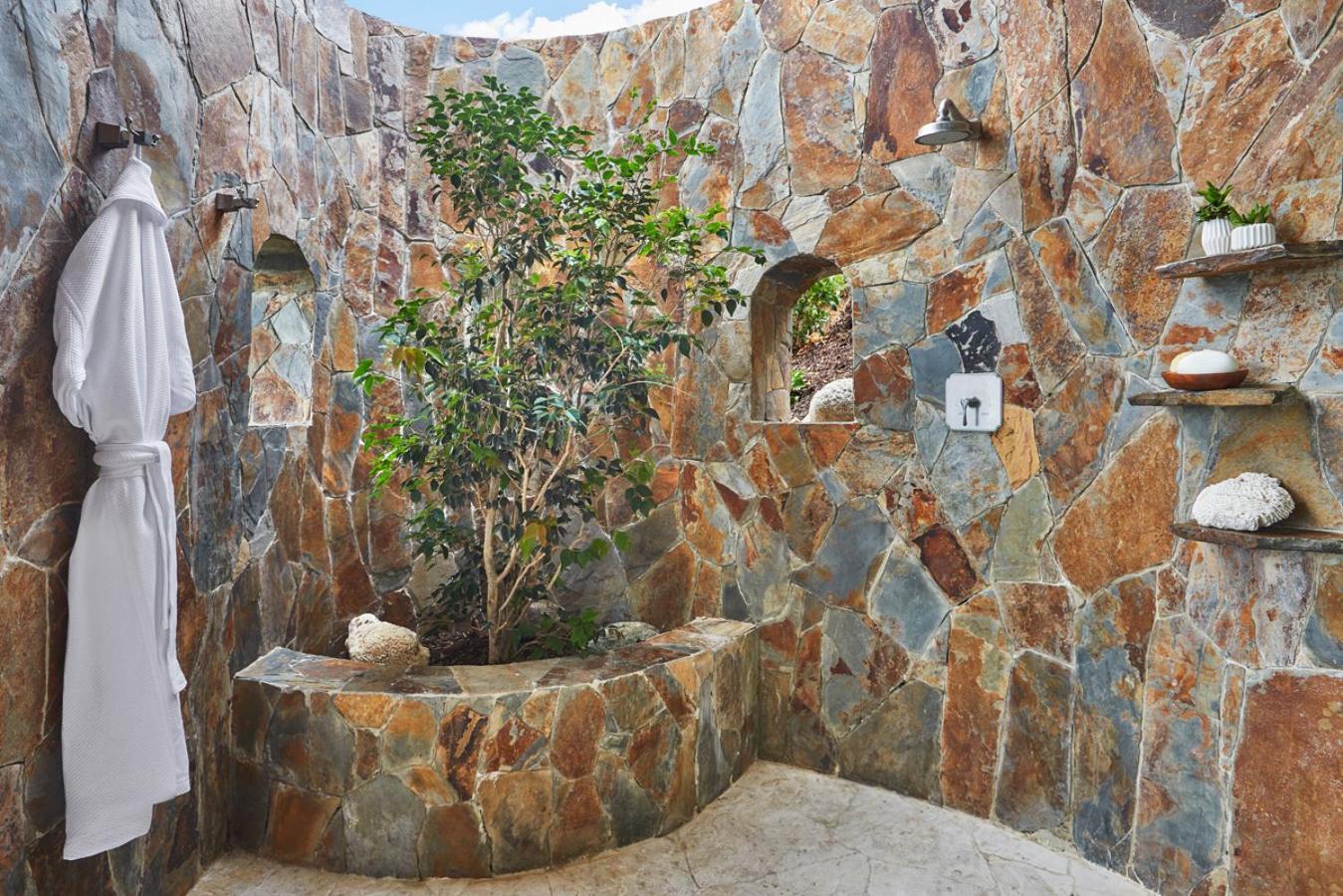 Villa Oil Nut Bay Spanish Town
