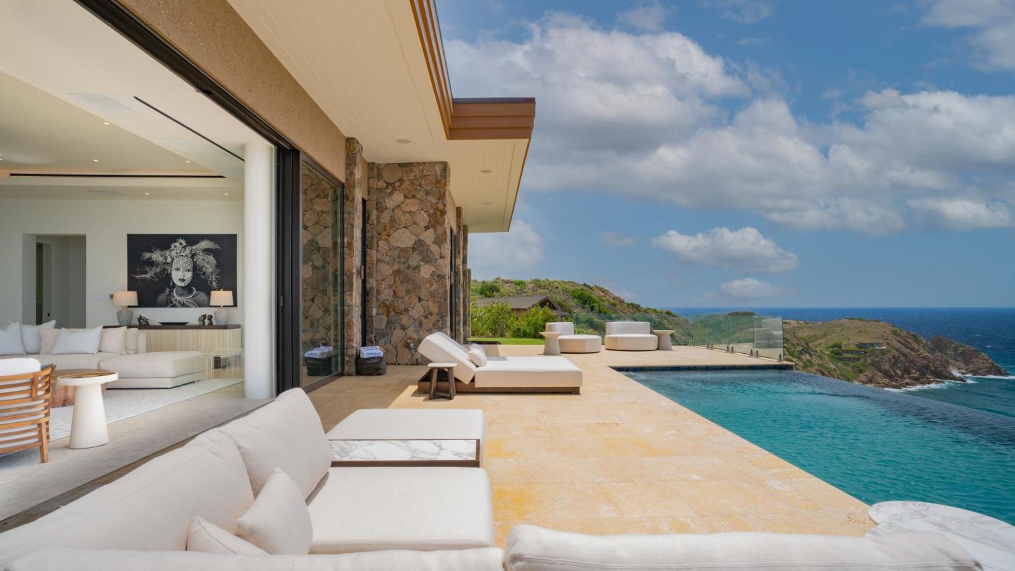 Oil Nut Bay Villa *