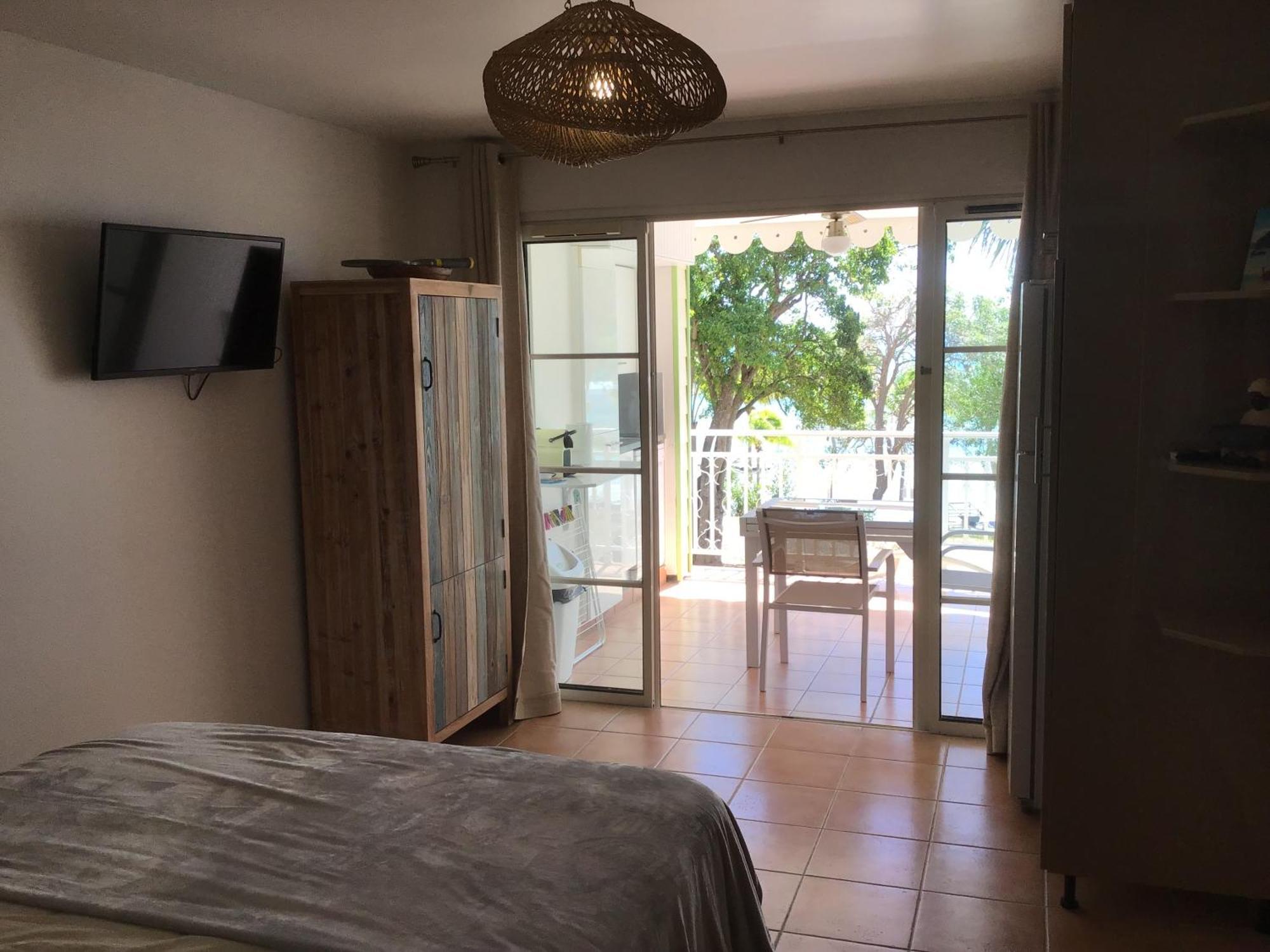 Martial Tropiques: Beachfront With Sea Views In Ste Anne * Sainte-Anne (Grande-Terre)