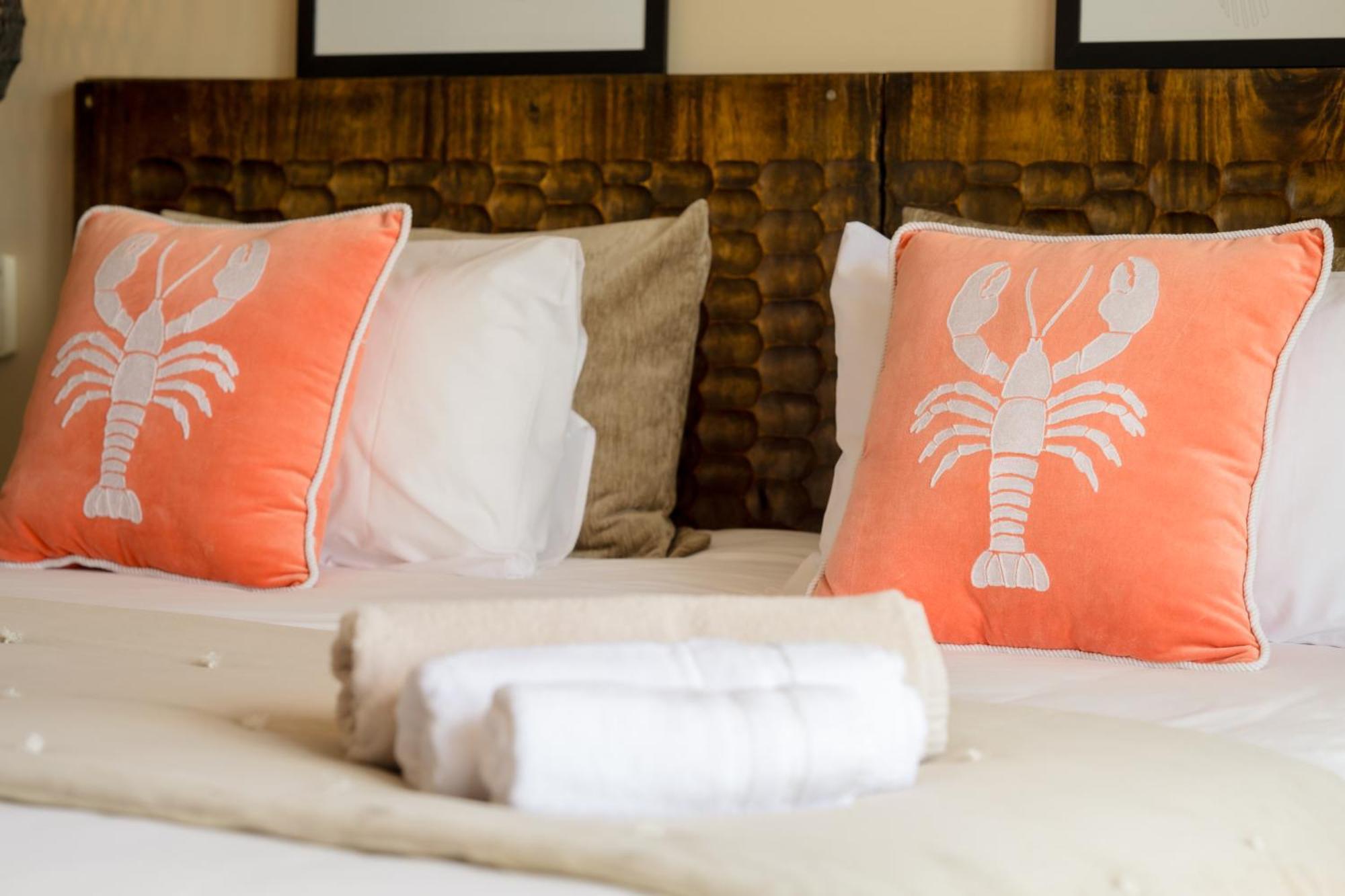 Les Du Lagon Hotel 5*