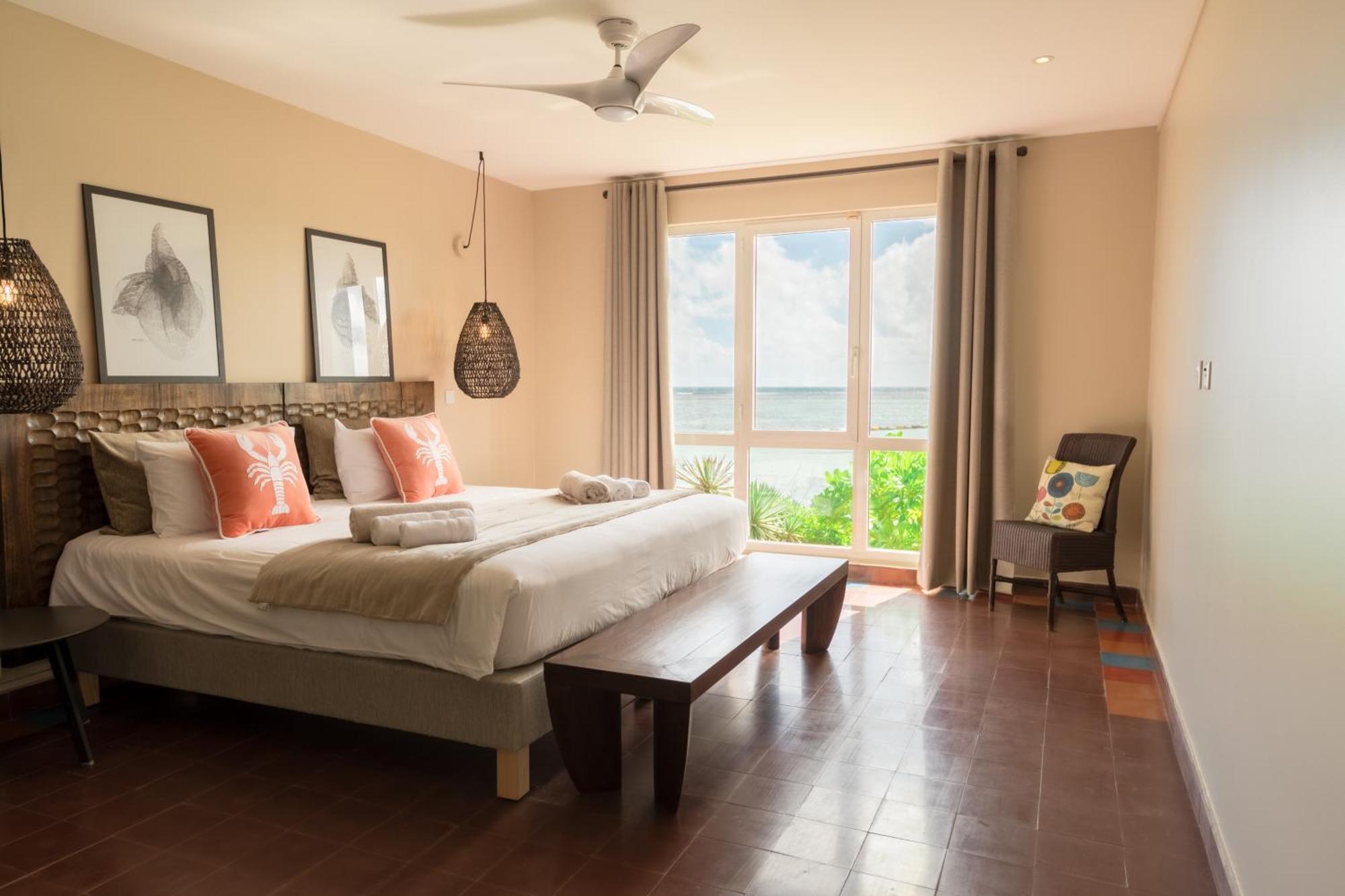 Les Du Lagon Hotel 5*