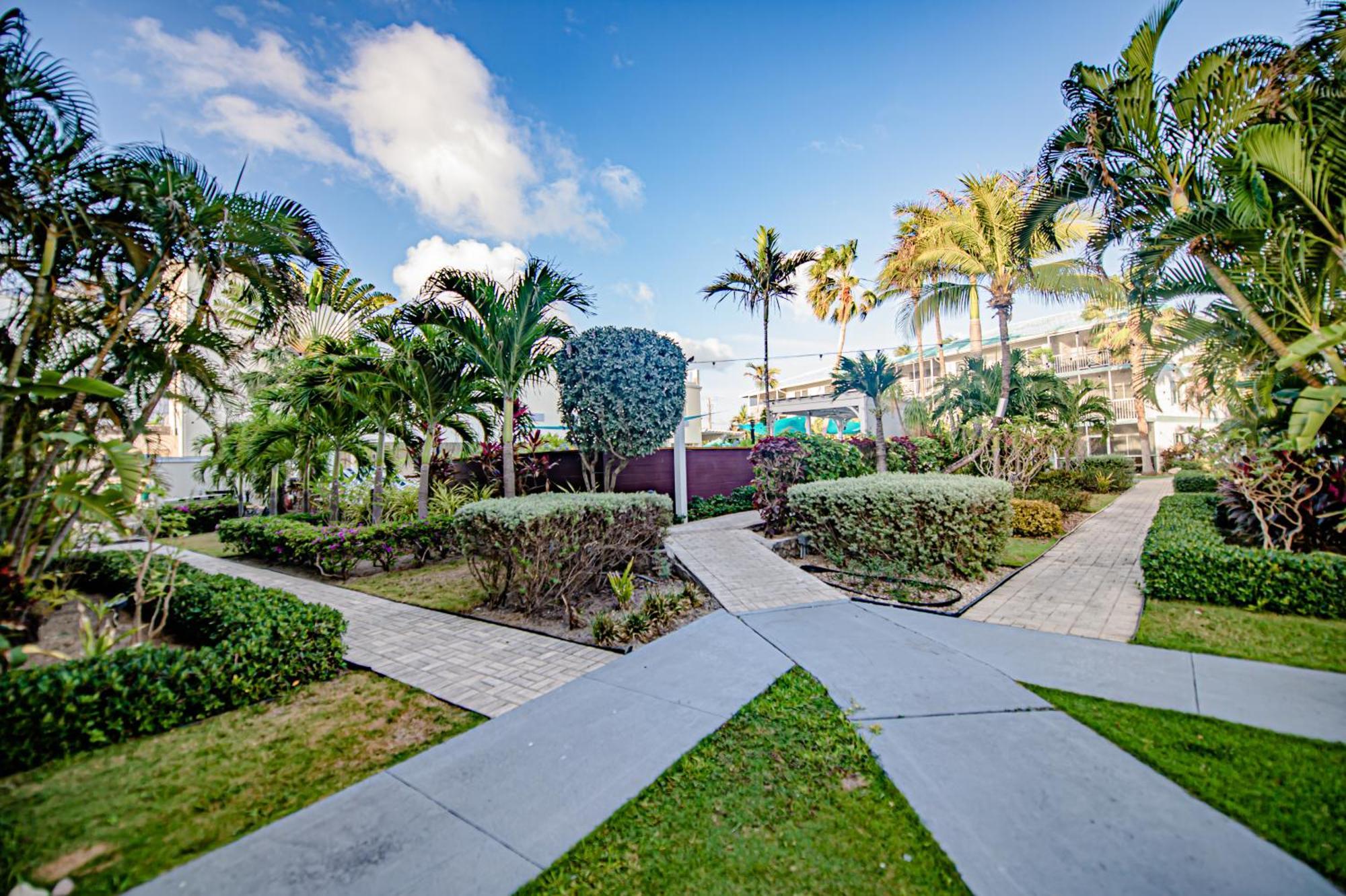 Aparthotel Seven Mile Beach 3*