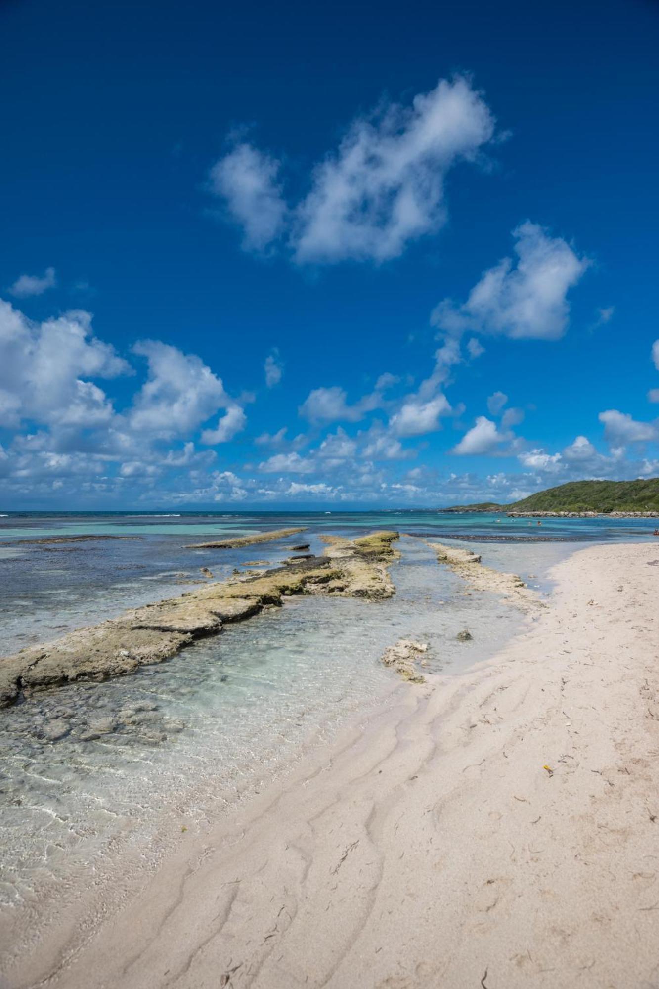 Anse Des Rochers *