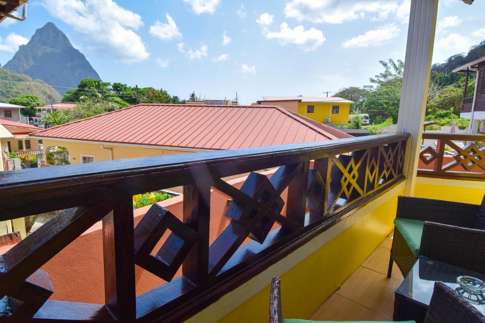 Sea Piton View Apartment- Location, Convenience, Modern Living Aparthotel 3*