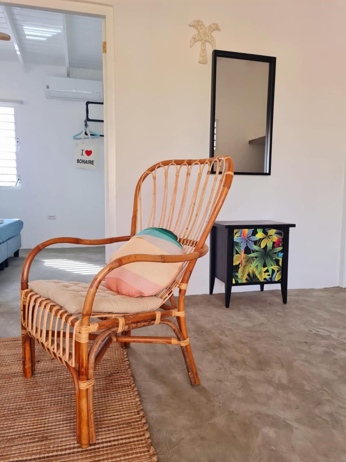 12b Flamingo Apartment *