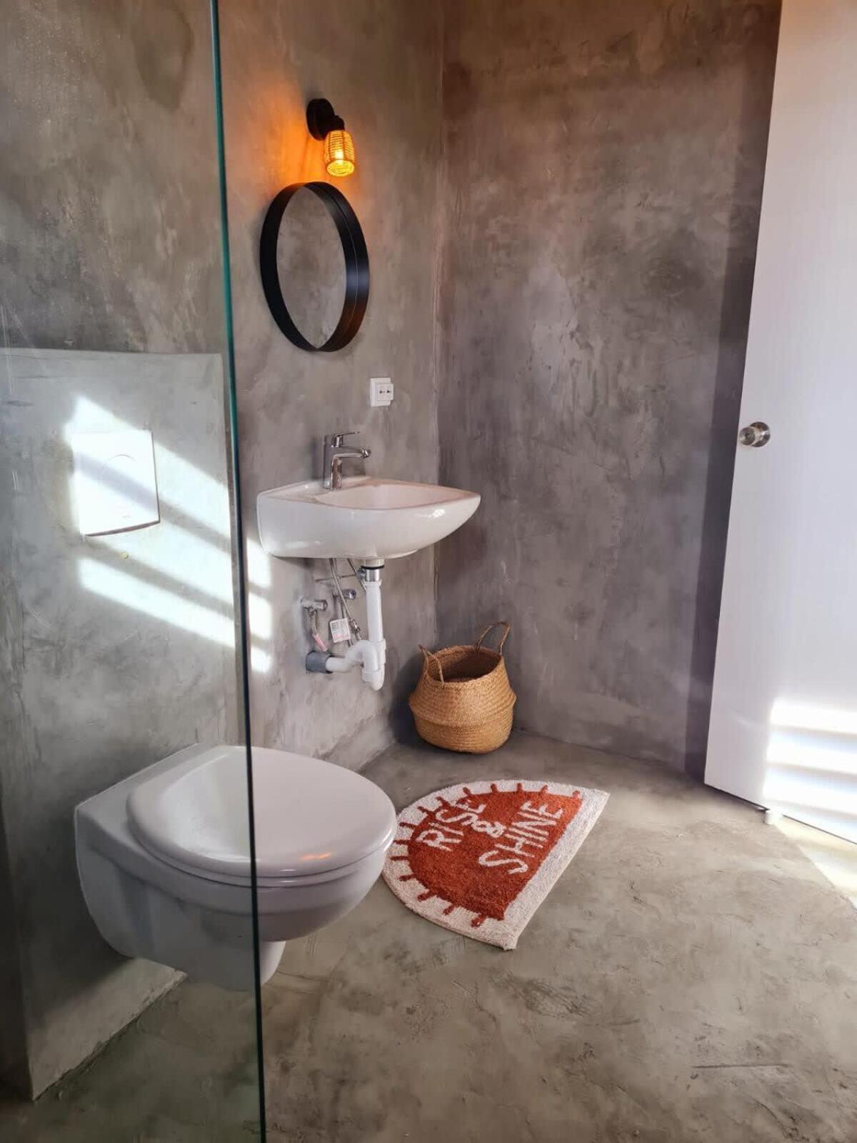 Apartment 12b Flamingo