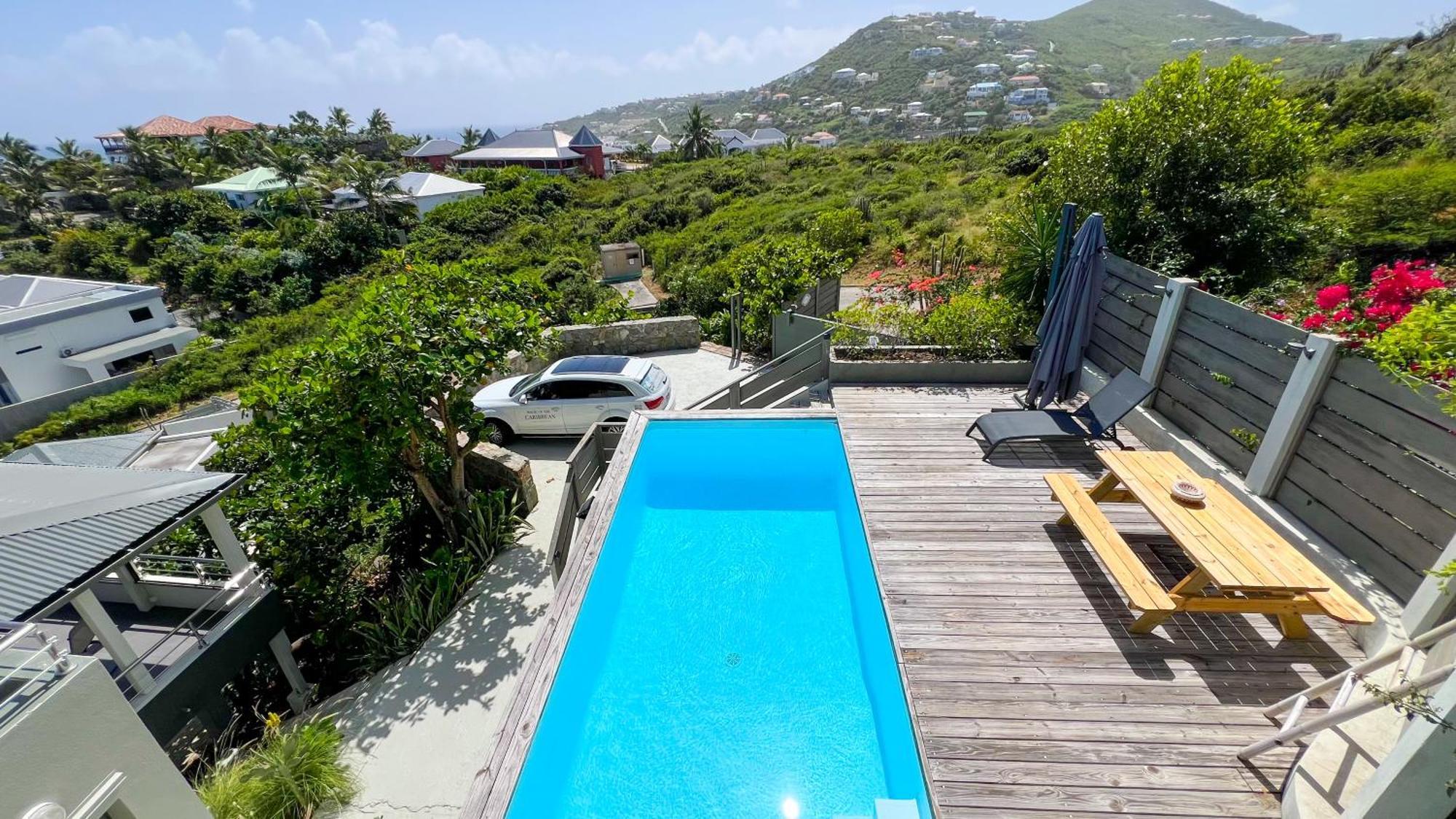 Apartment Magic - Stunning Ocean View, Pool & Starlink Internet *