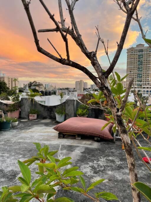 Fresh Tropical Colonial Style Walk-up- Rooftop Terrace- View Apartamento