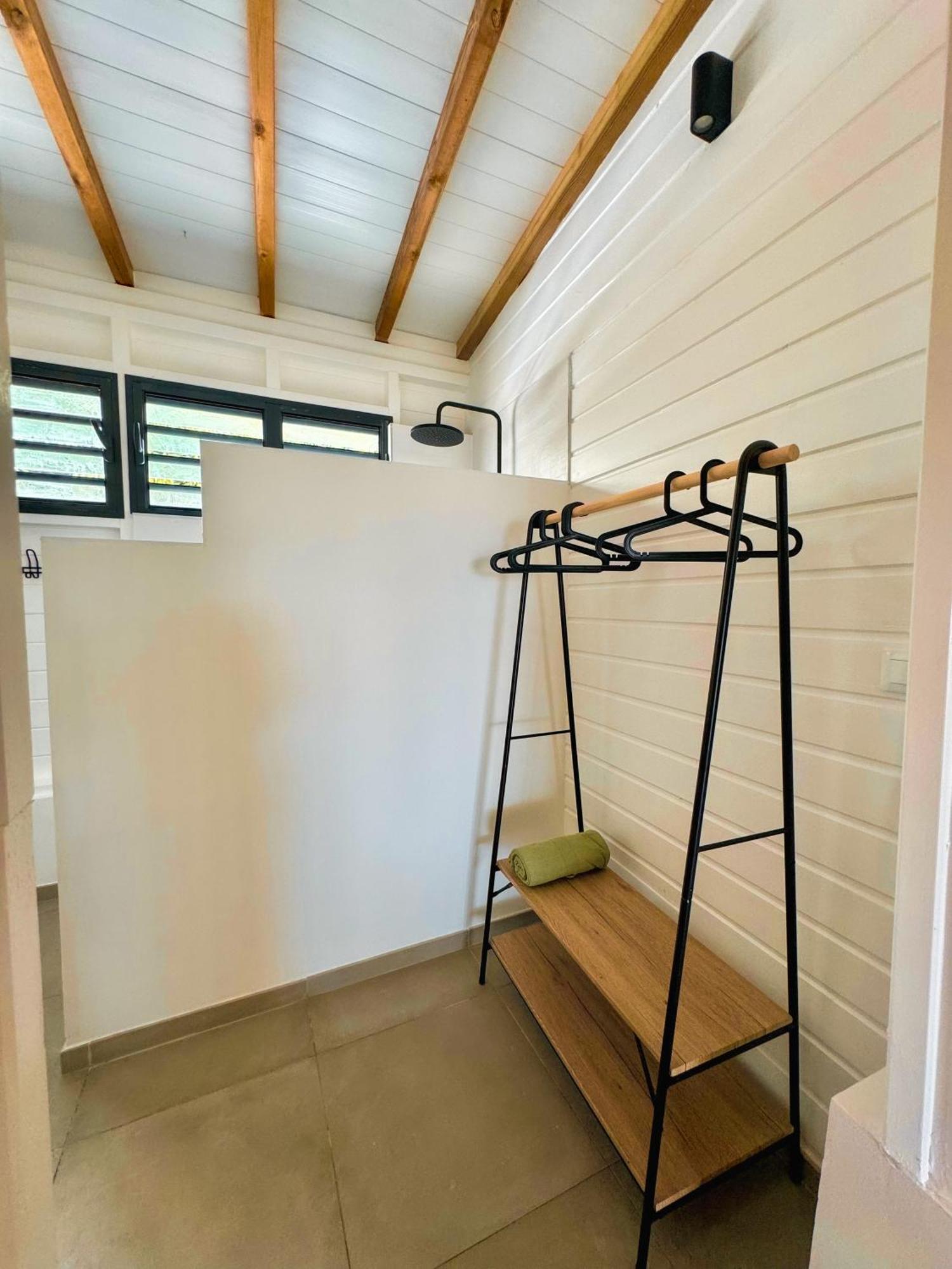 Kay Alice - Beachfront Villa