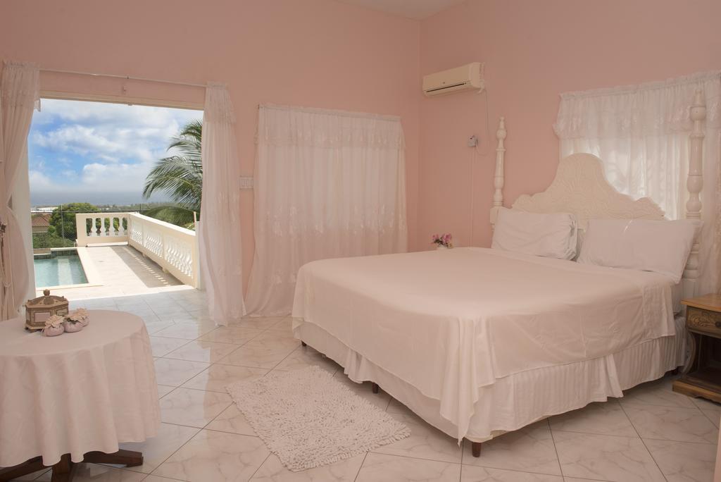 Celebrity Jamaica Casa de hóspedes Montego Bay