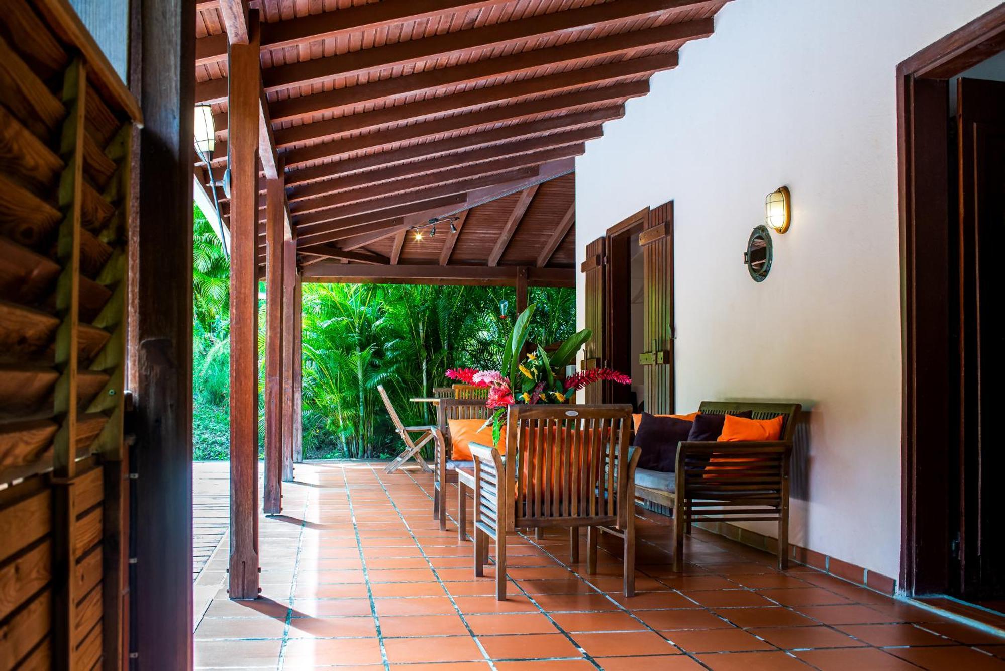 Au Jardin Des Colibris Ecolodge&spa Holiday park Deshaies