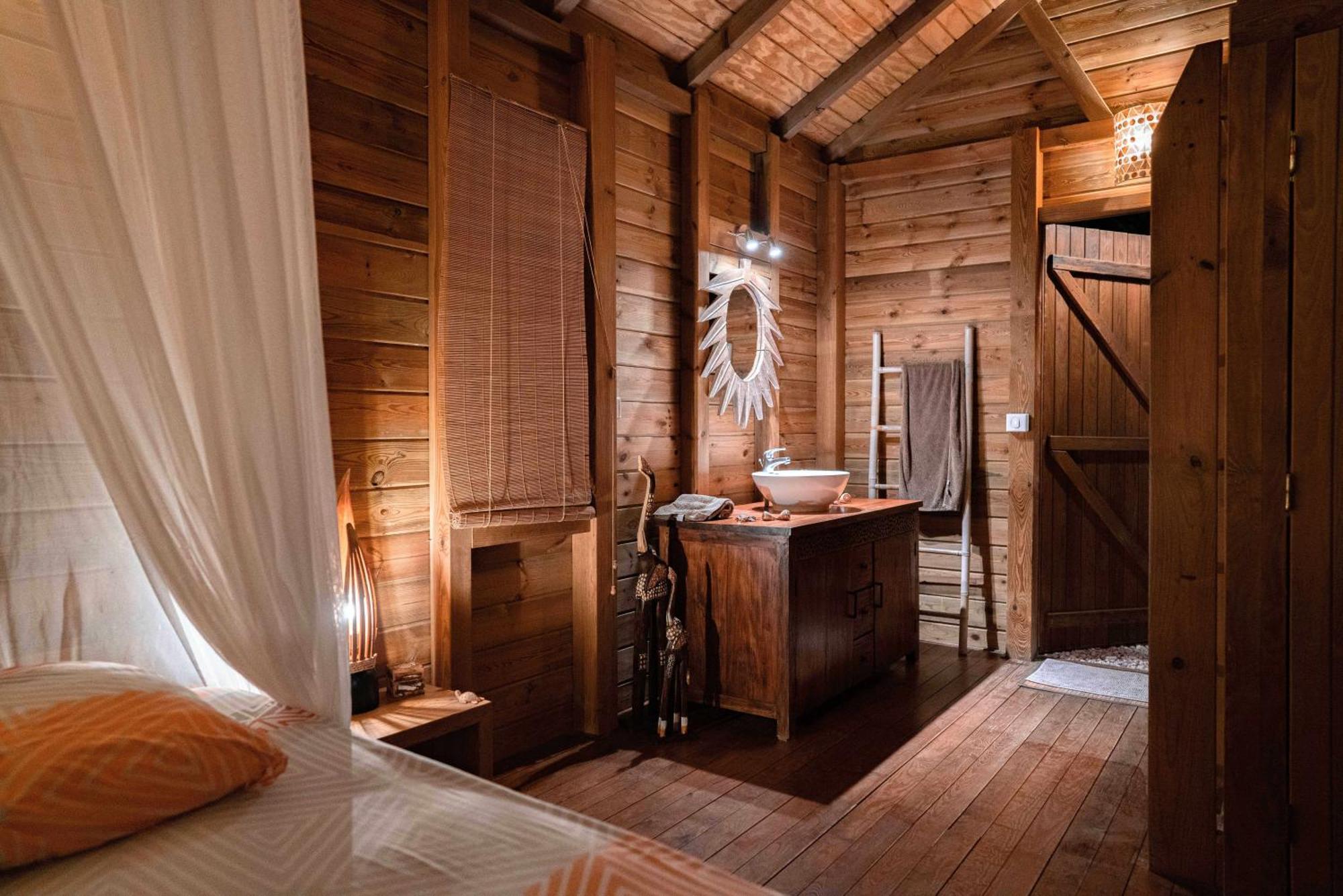 Au Jardin Des Colibris Ecolodge&spa Holiday park Deshaies