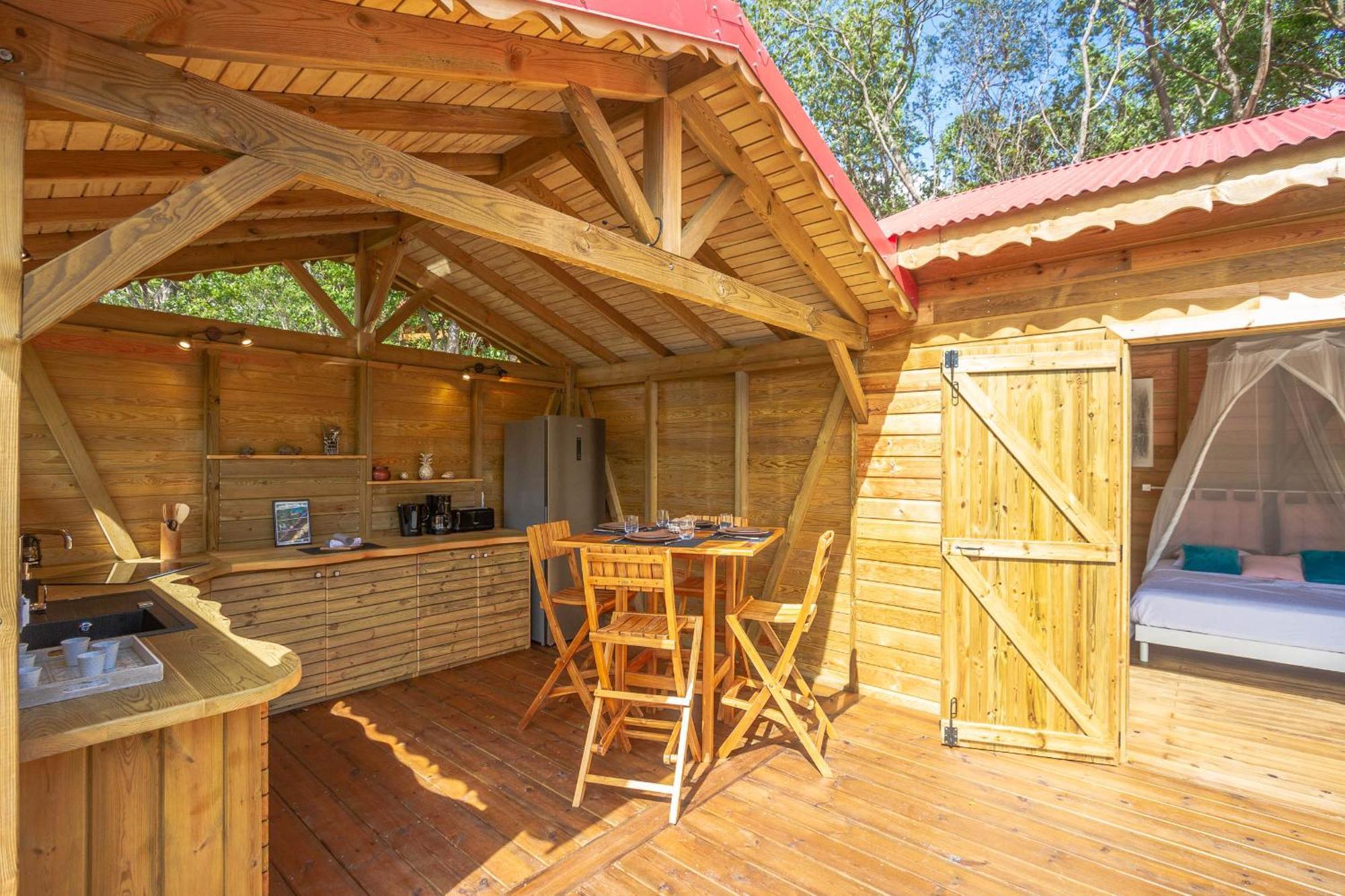 Holiday park Au Jardin Des Colibris Ecolodge&spa Deshaies