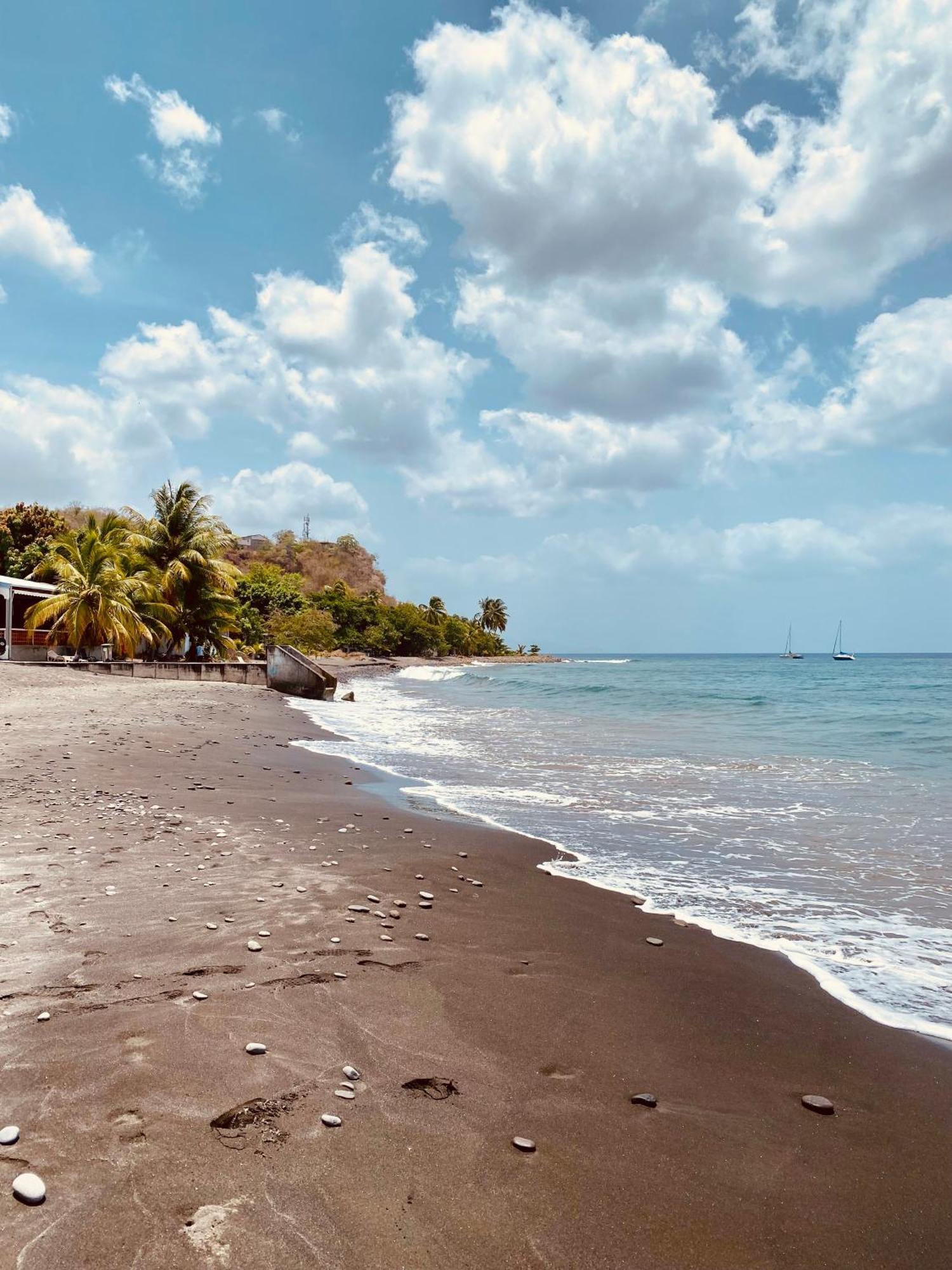 Villa Kay Alice - Beachfront Le Carbet