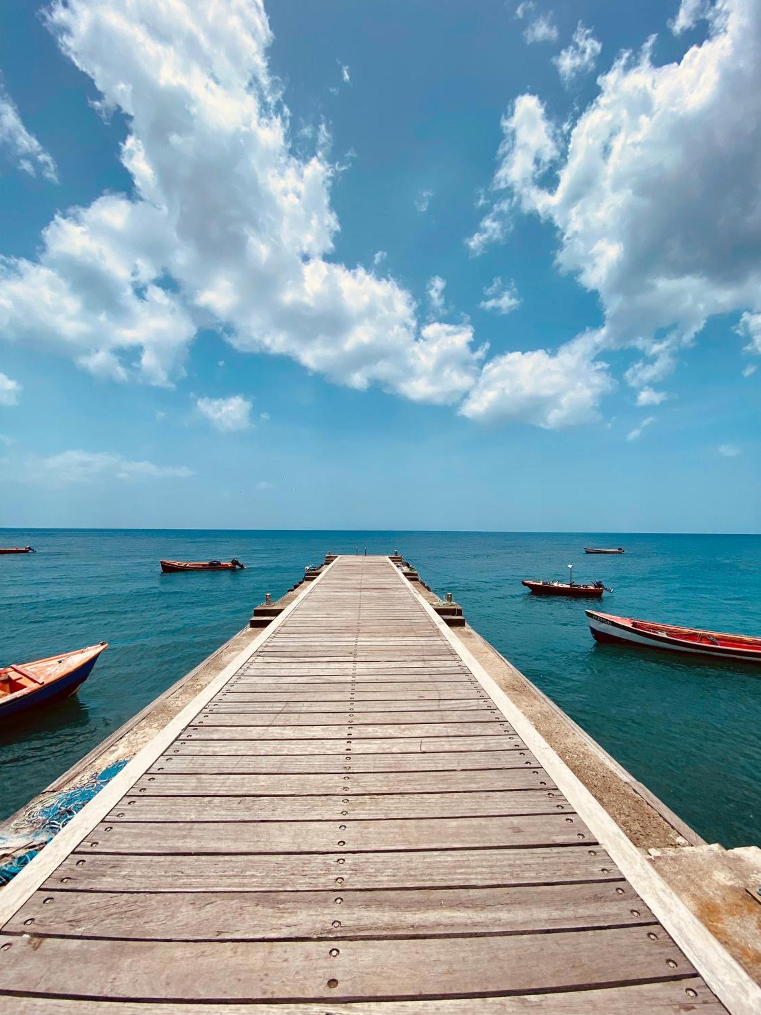 Villa Kay Alice - Beachfront *
