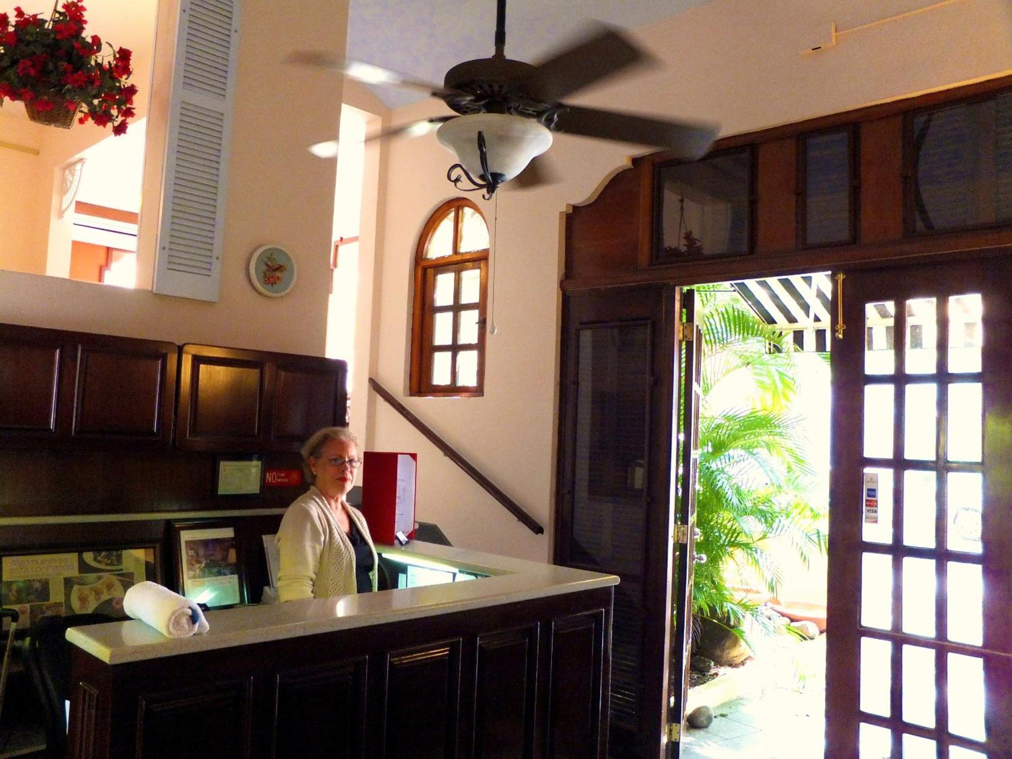 Canario Boutique Hotel 3*