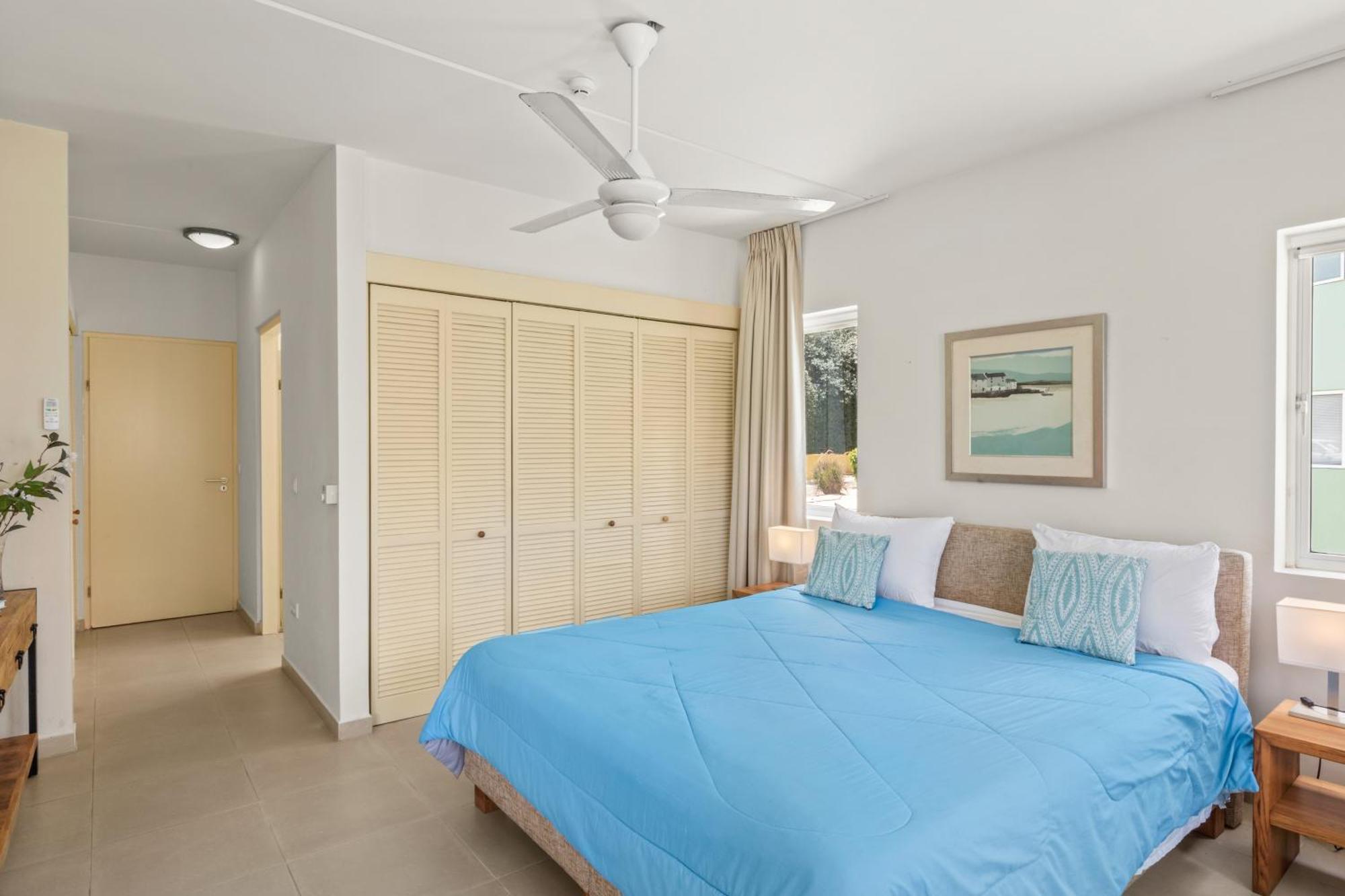 Blue Bay Beach Apartments * Blue Bay