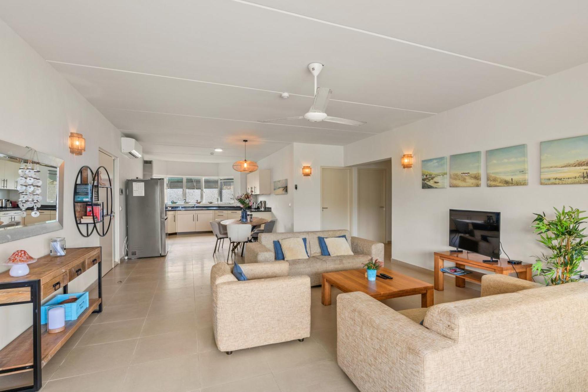 Blue Bay Beach Apartments