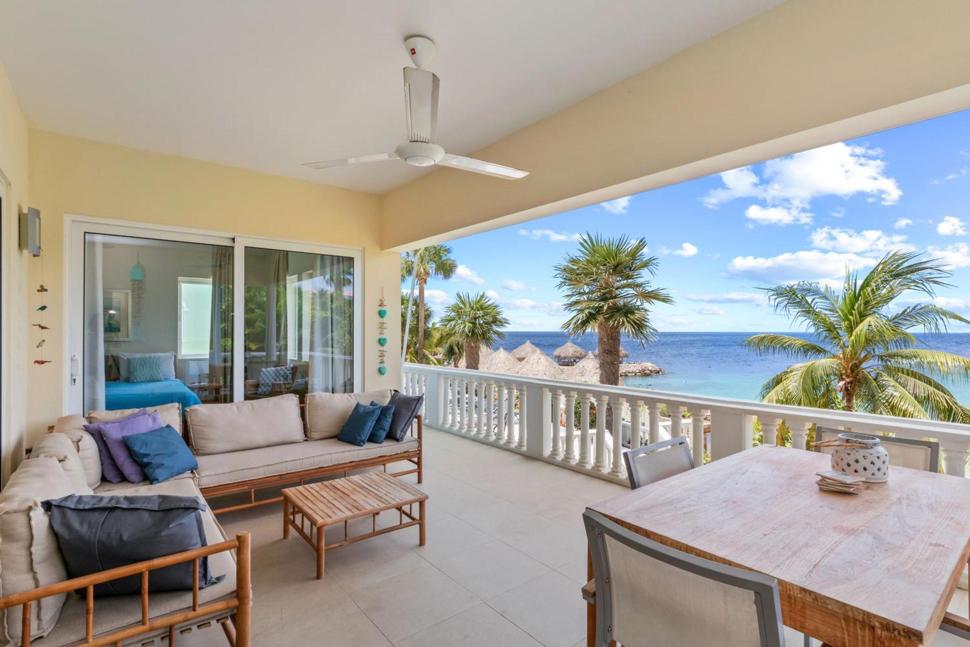 Blue Bay Beach Apartments * Blue Bay