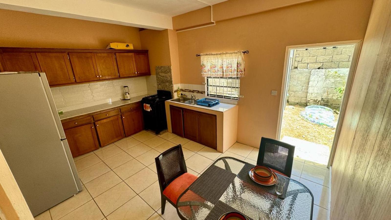 Multigen-lip Of The Escape Apartment *