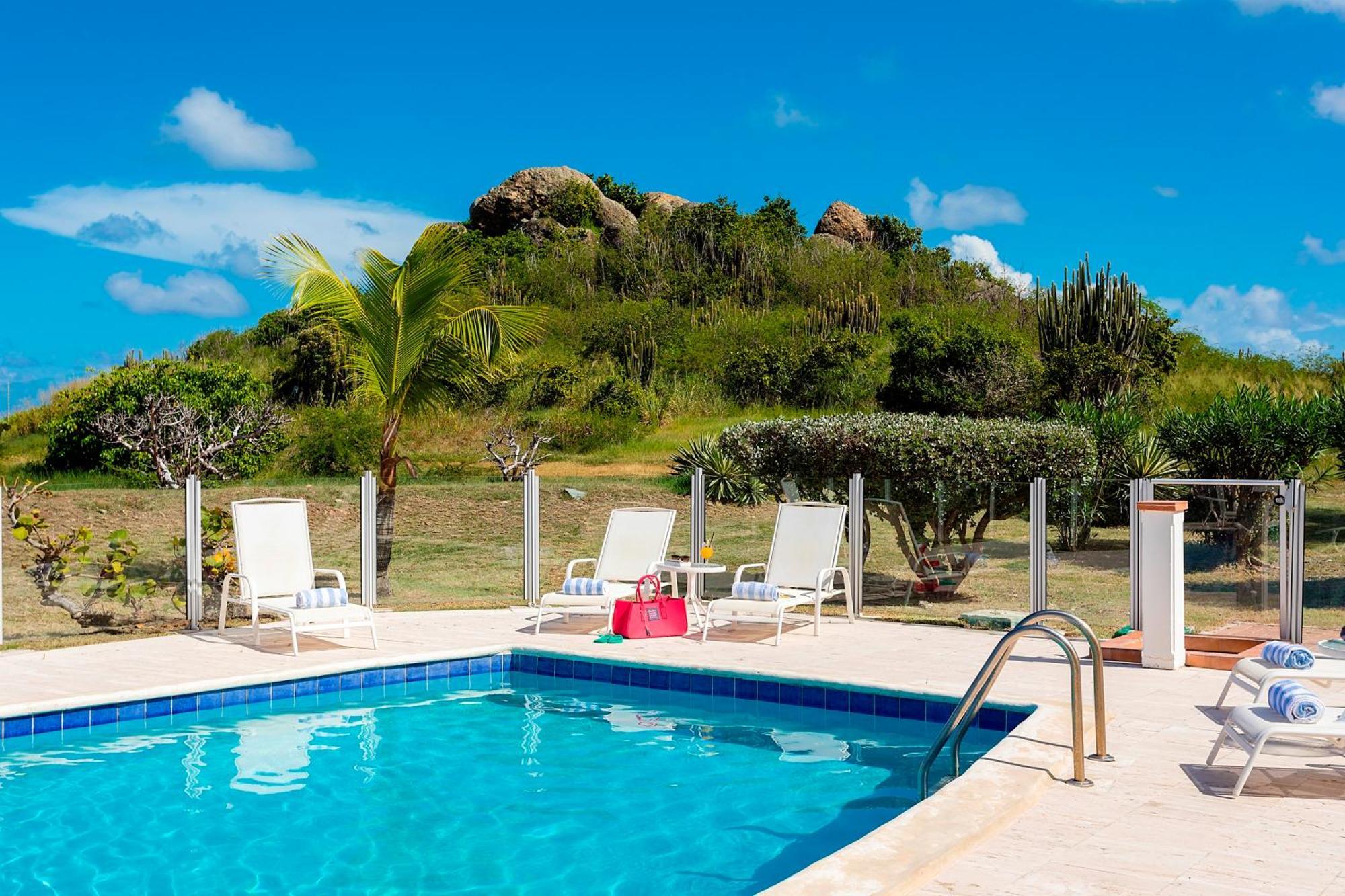 Hotel Esmeralda - Orient Bay 4*