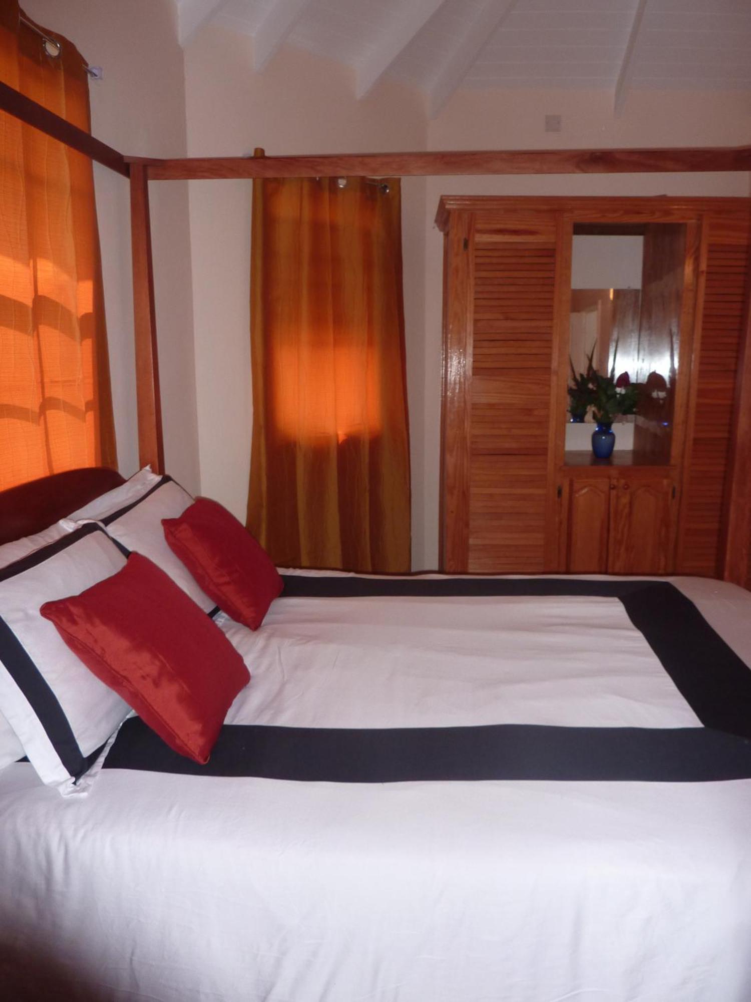 La Heliconia & Day Aparthotel
