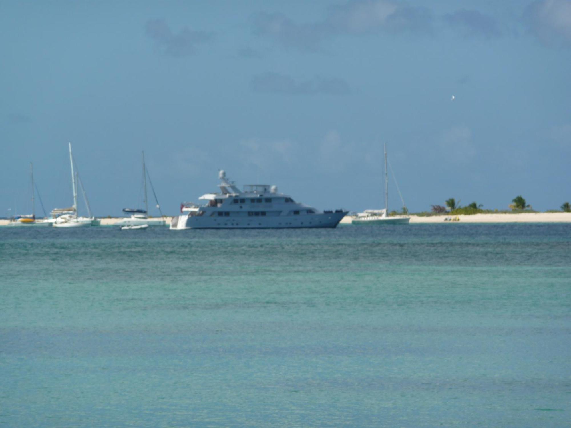 Aparthotel La Heliconia & Day St. George's