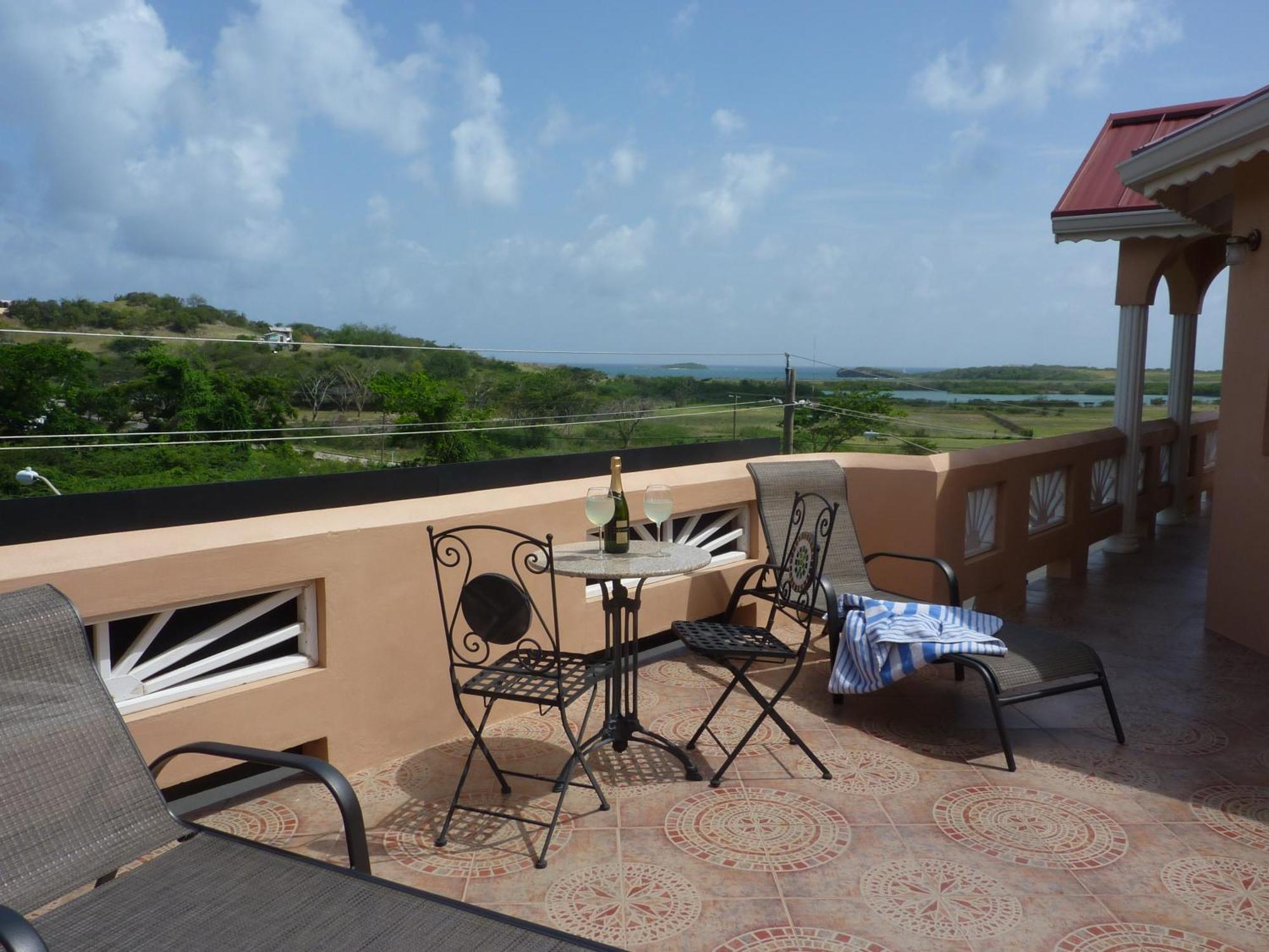 La Heliconia & Day Aparthotel St. George's