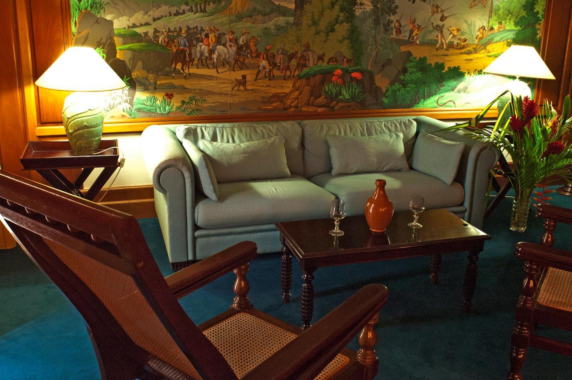 La Bateliere Hotel