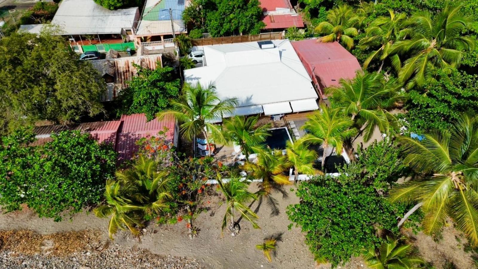 Kay Alice - Beachfront Villa *