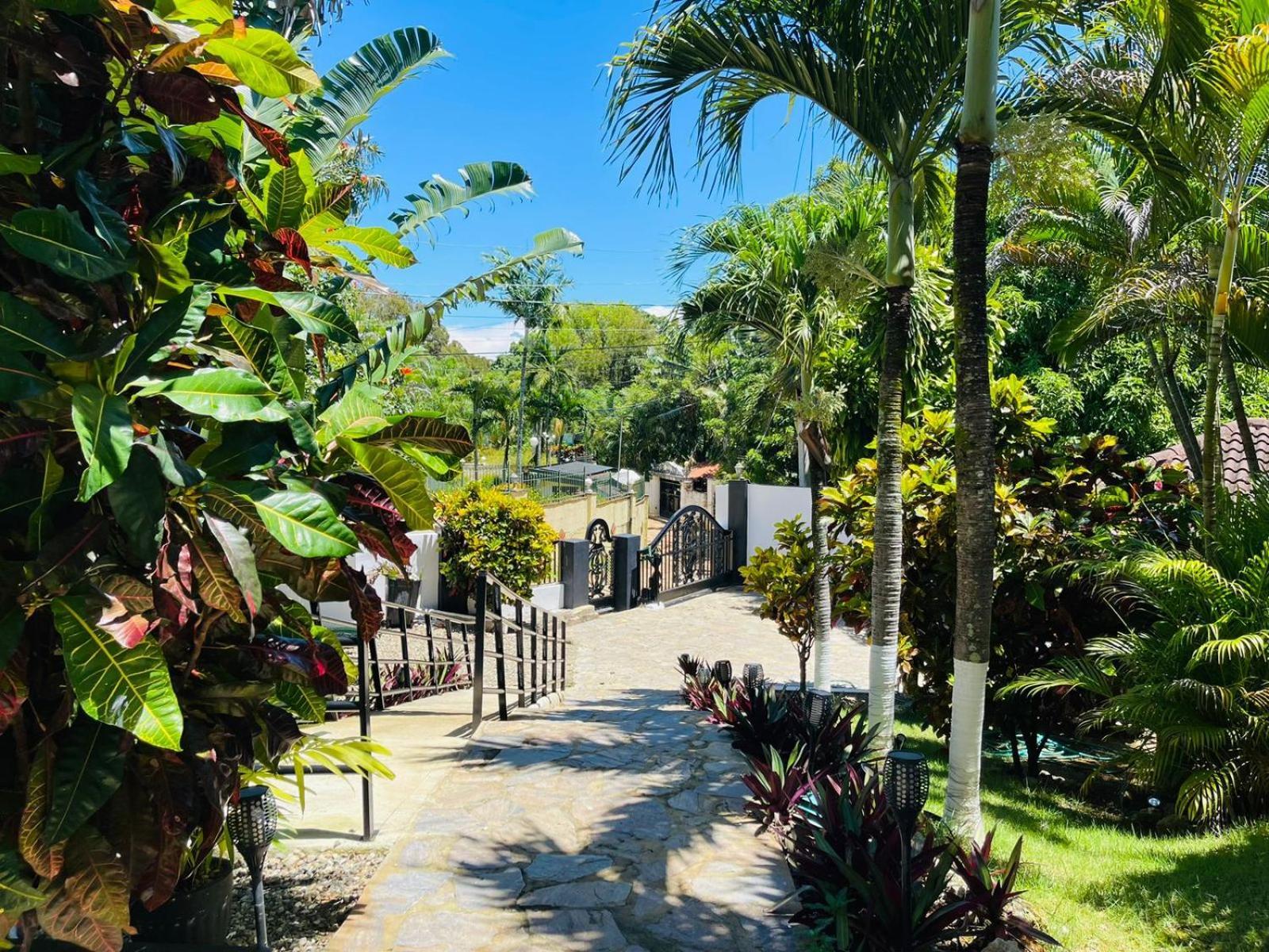 Adictiva Villa *