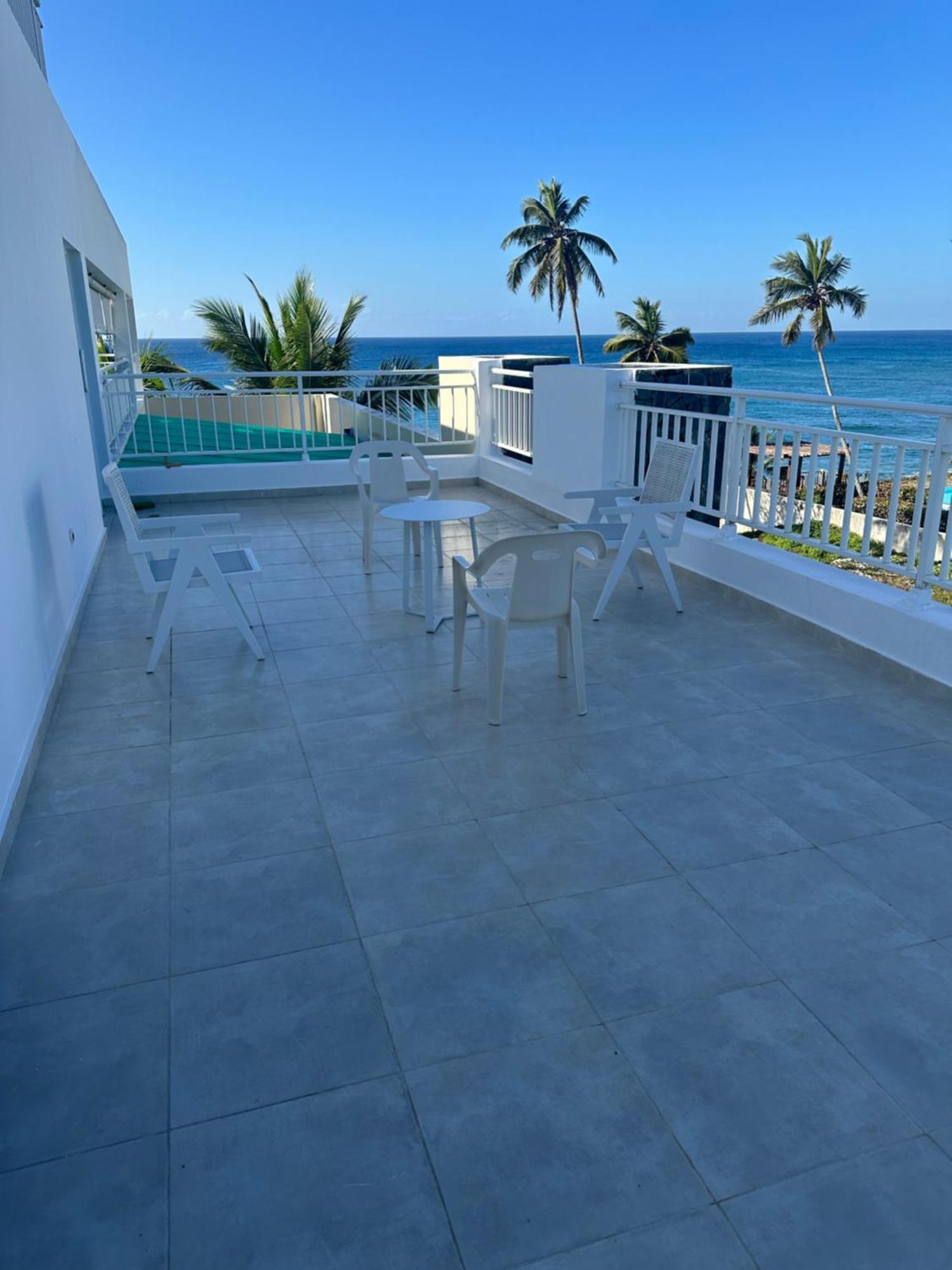 Apartment Paradise1 *