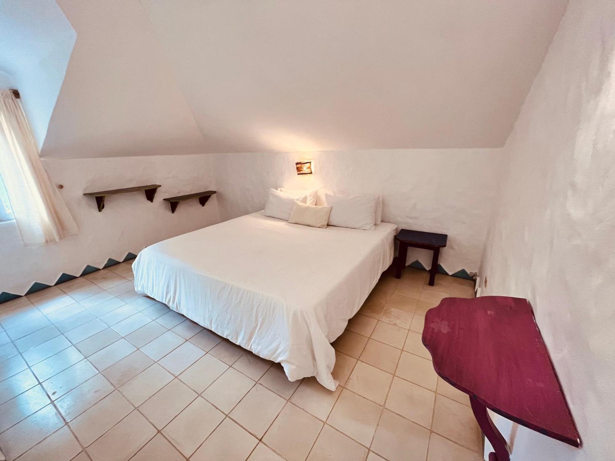La Tortuga Hotel