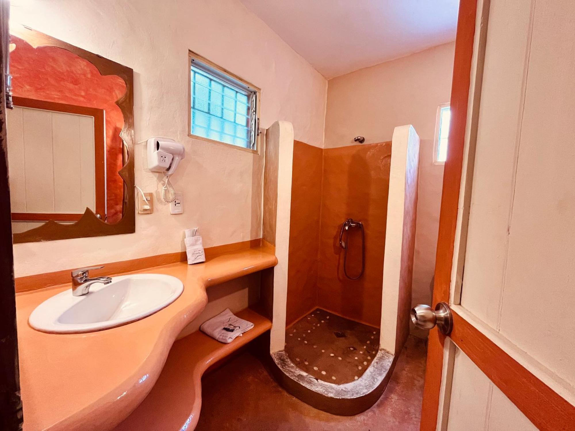 La Tortuga Hotel