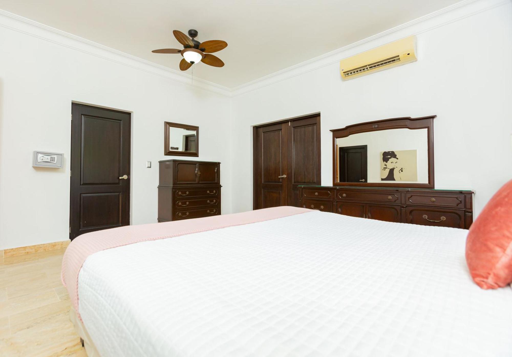 At Grand Laguna By Calisto Apartamento