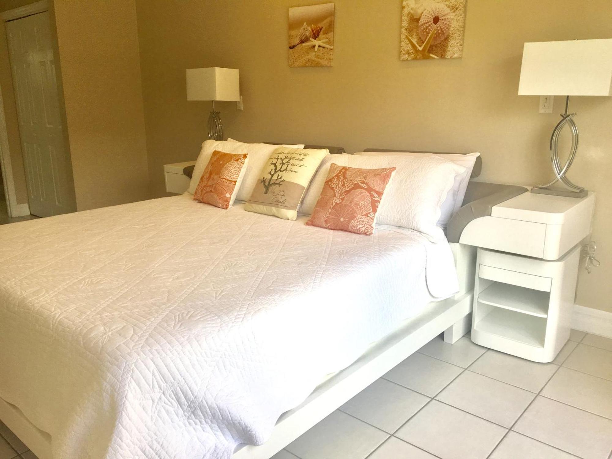 Regal Club Aparthotel George Town