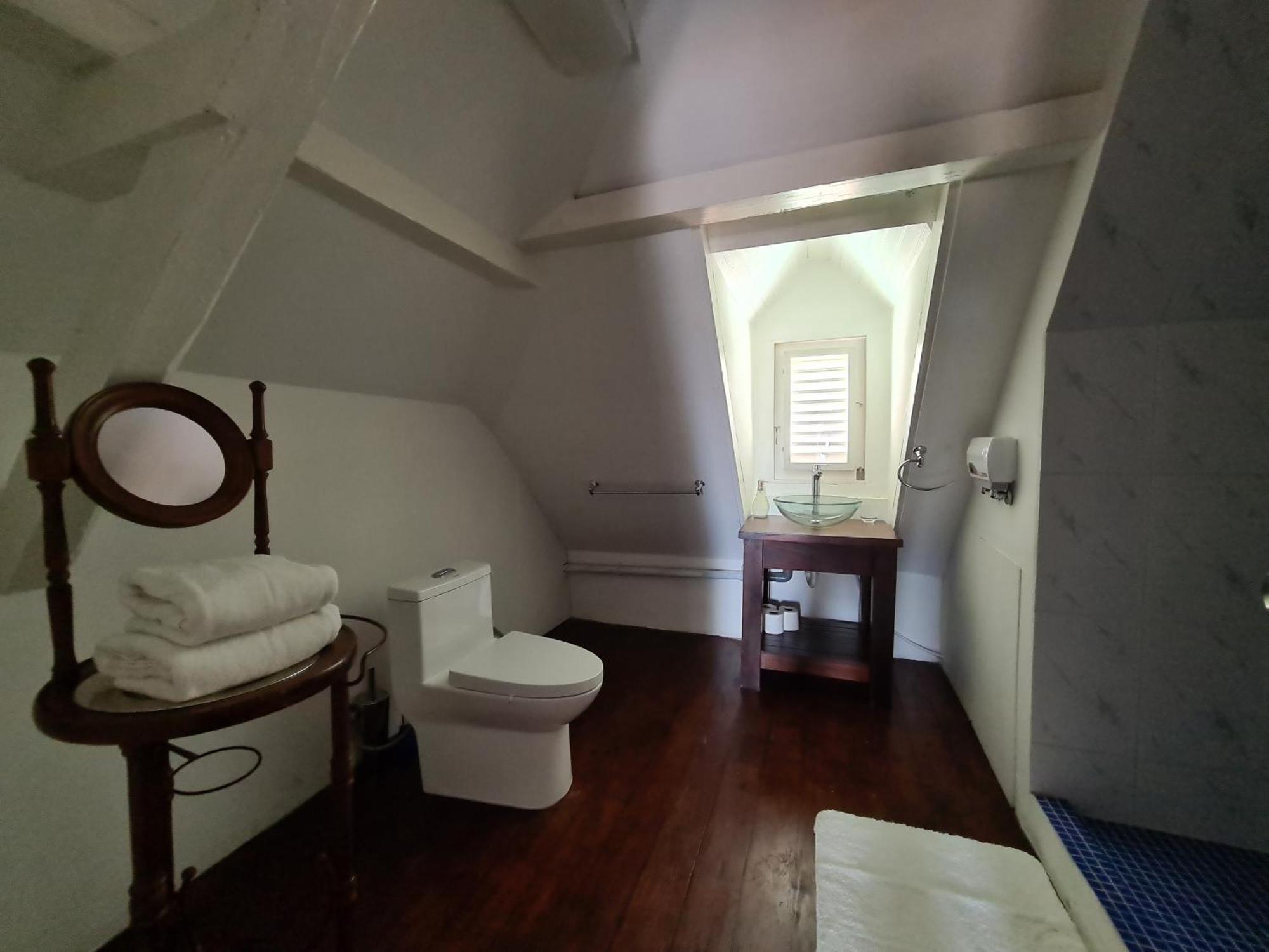 Bario Apartment