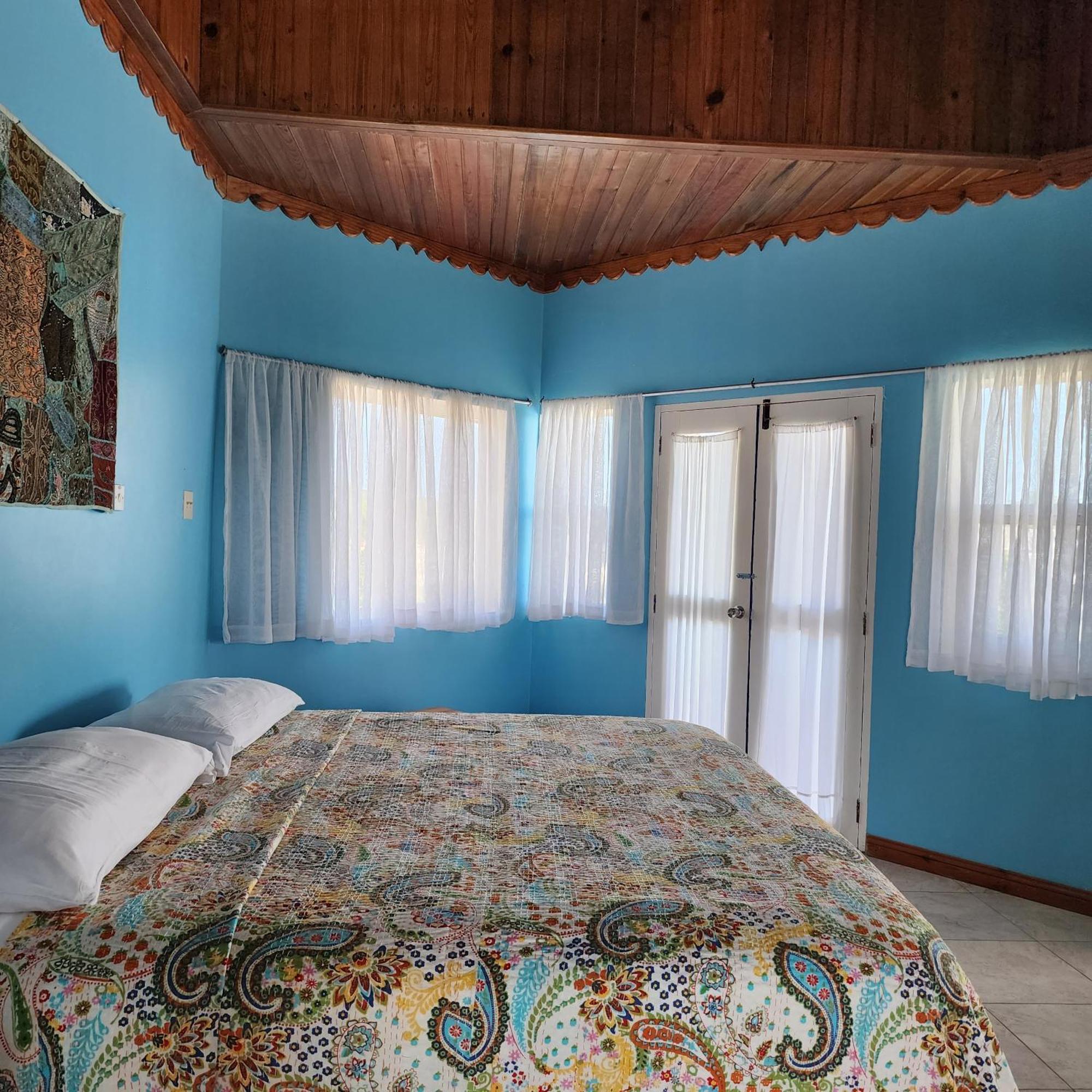 Taino Cove Guest house 3*