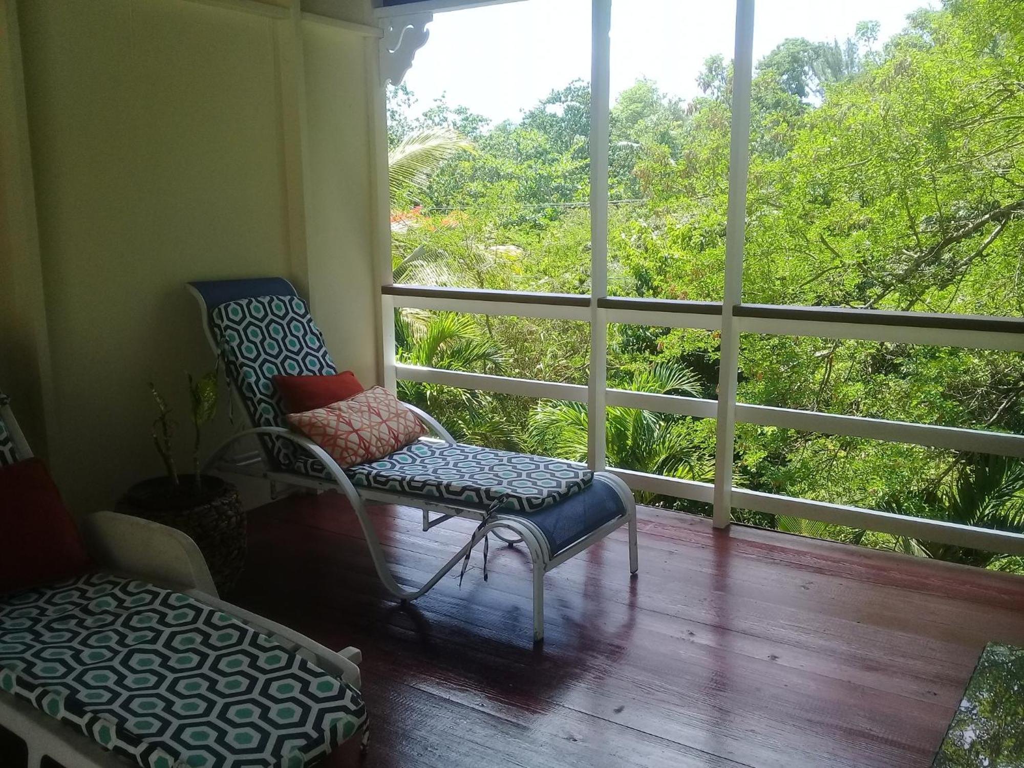 Royal Escape - 1 Anse La Raye