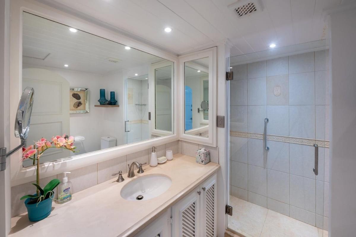 Apartment At Glitter Bay Estate By Blue Sky Luxury