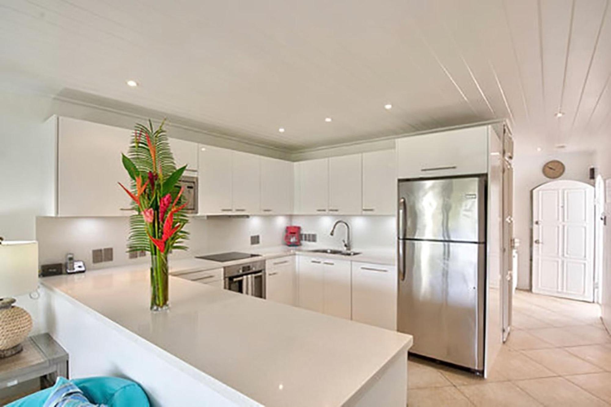 At Glitter Bay Estate By Blue Sky Luxury Apartment Saint James