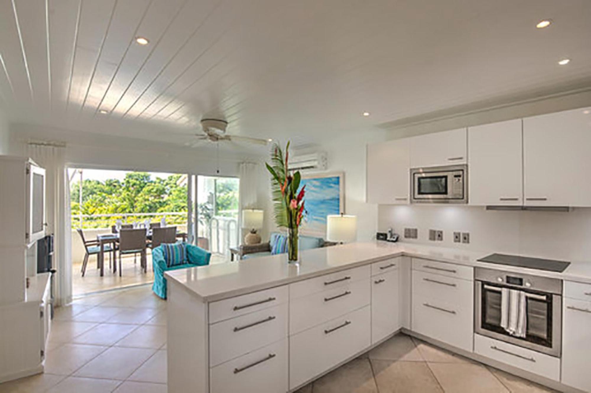 At Glitter Bay Estate By Blue Sky Luxury Apartment