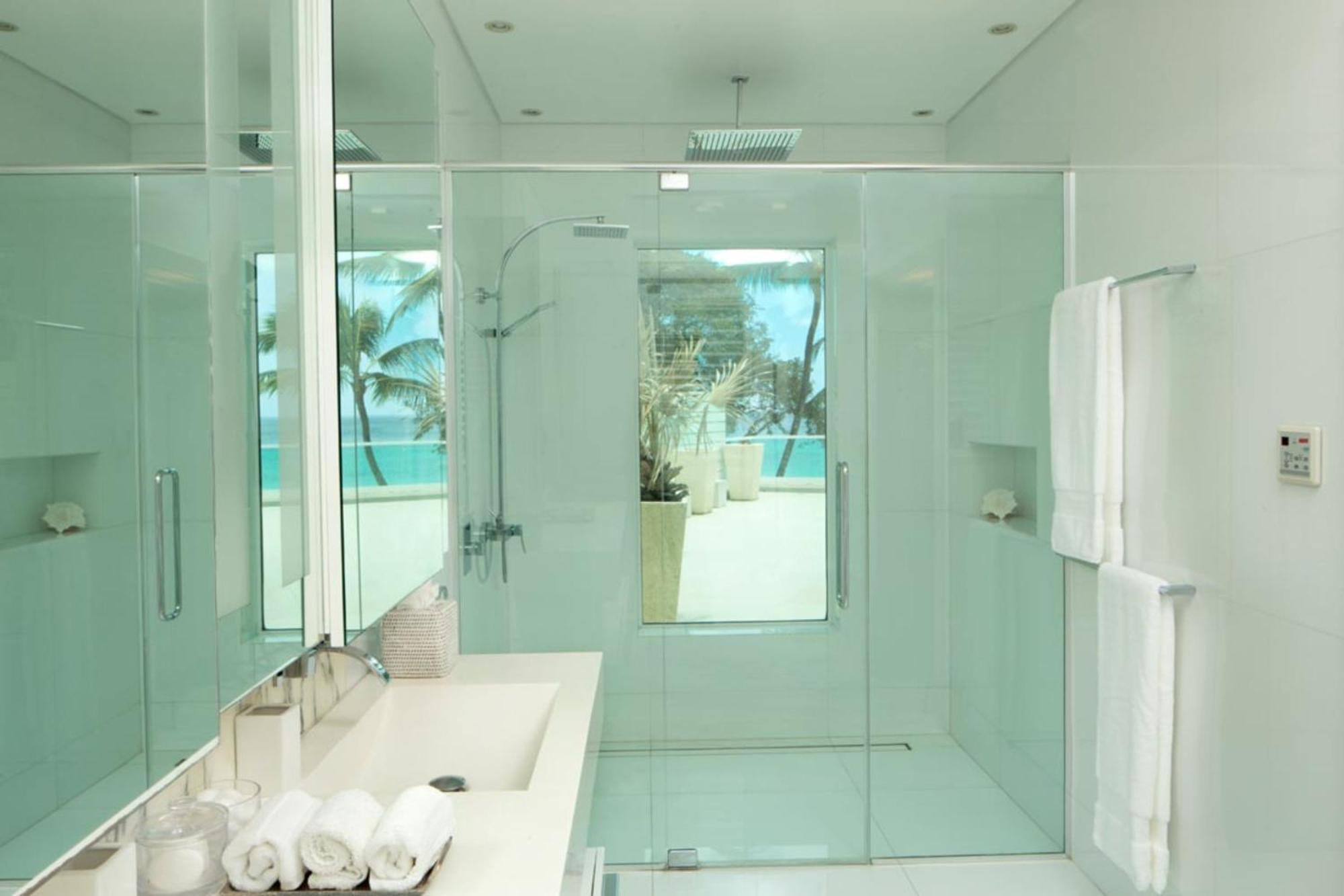 Footprints By Blue Sky Luxury Holiday home Saint James