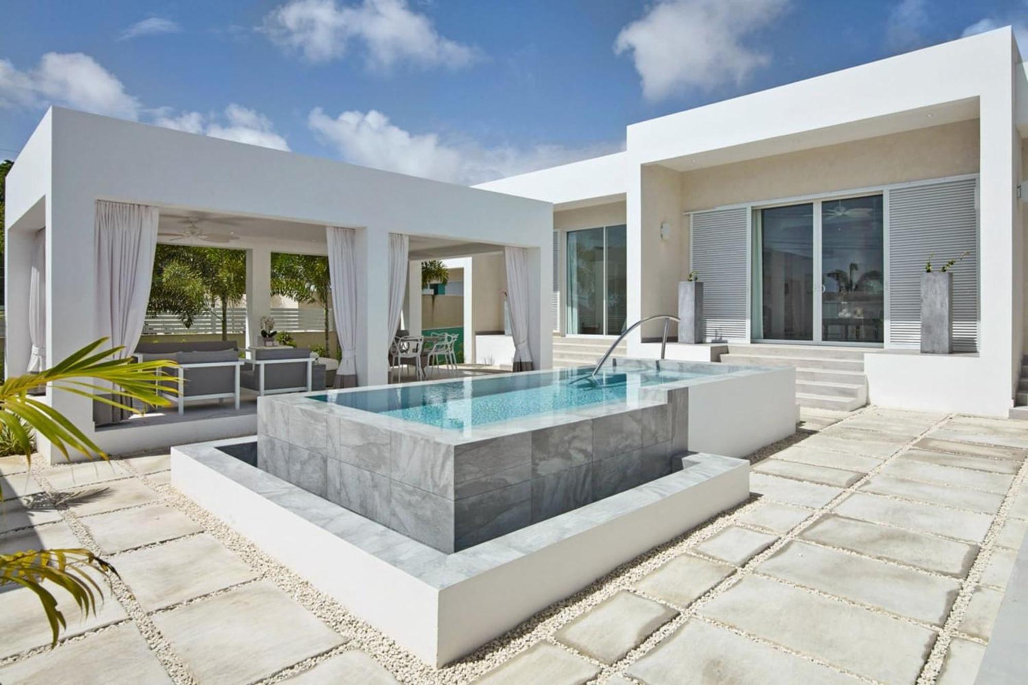 Footprints By Blue Sky Luxury Holiday home *