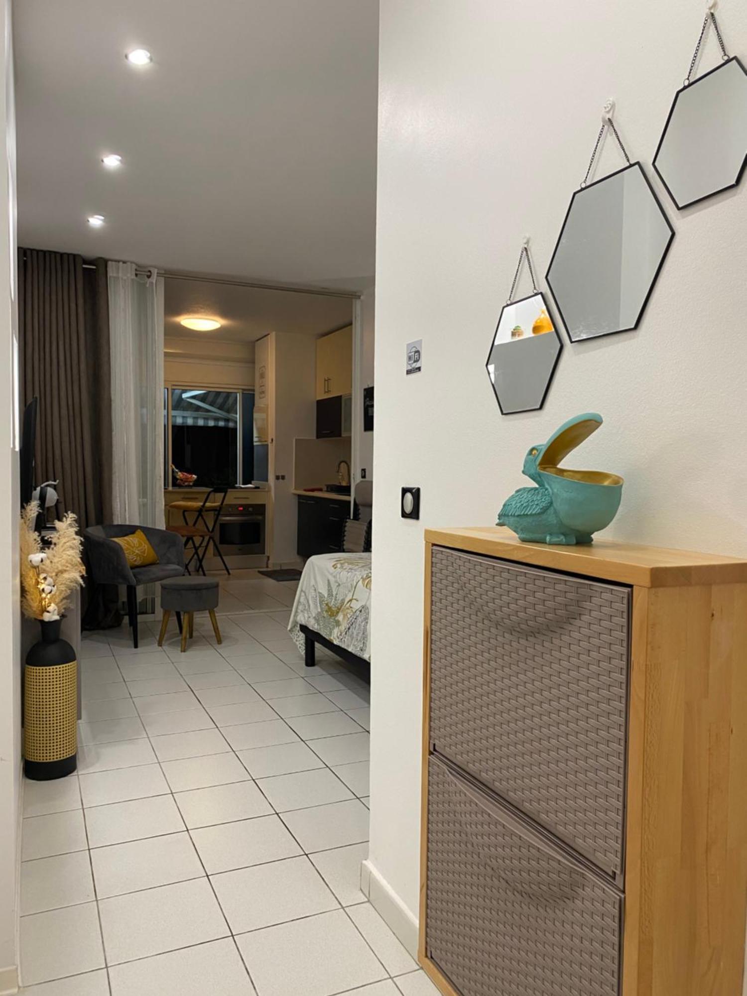 Precioushome Apartment