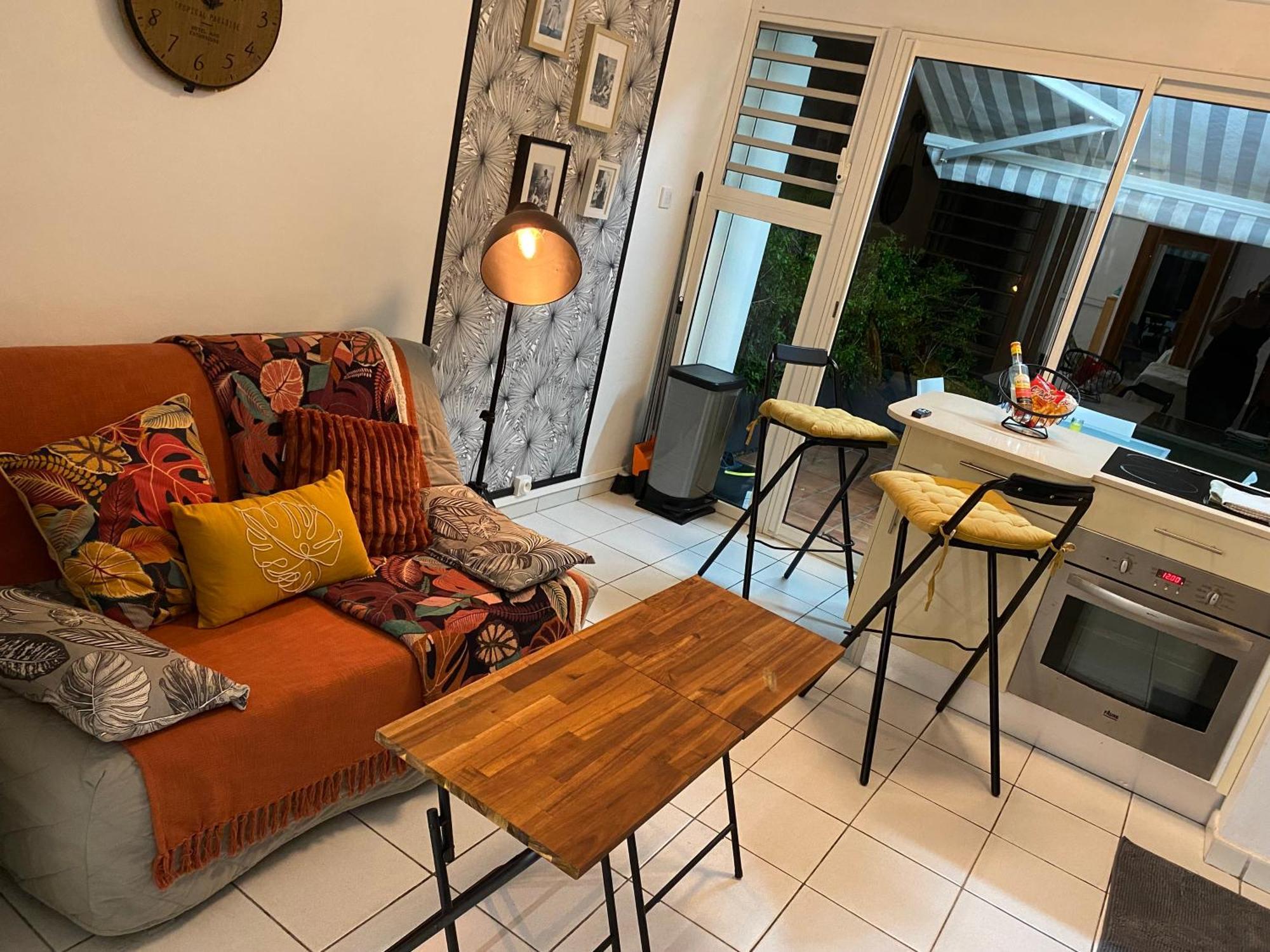 Precioushome Apartment