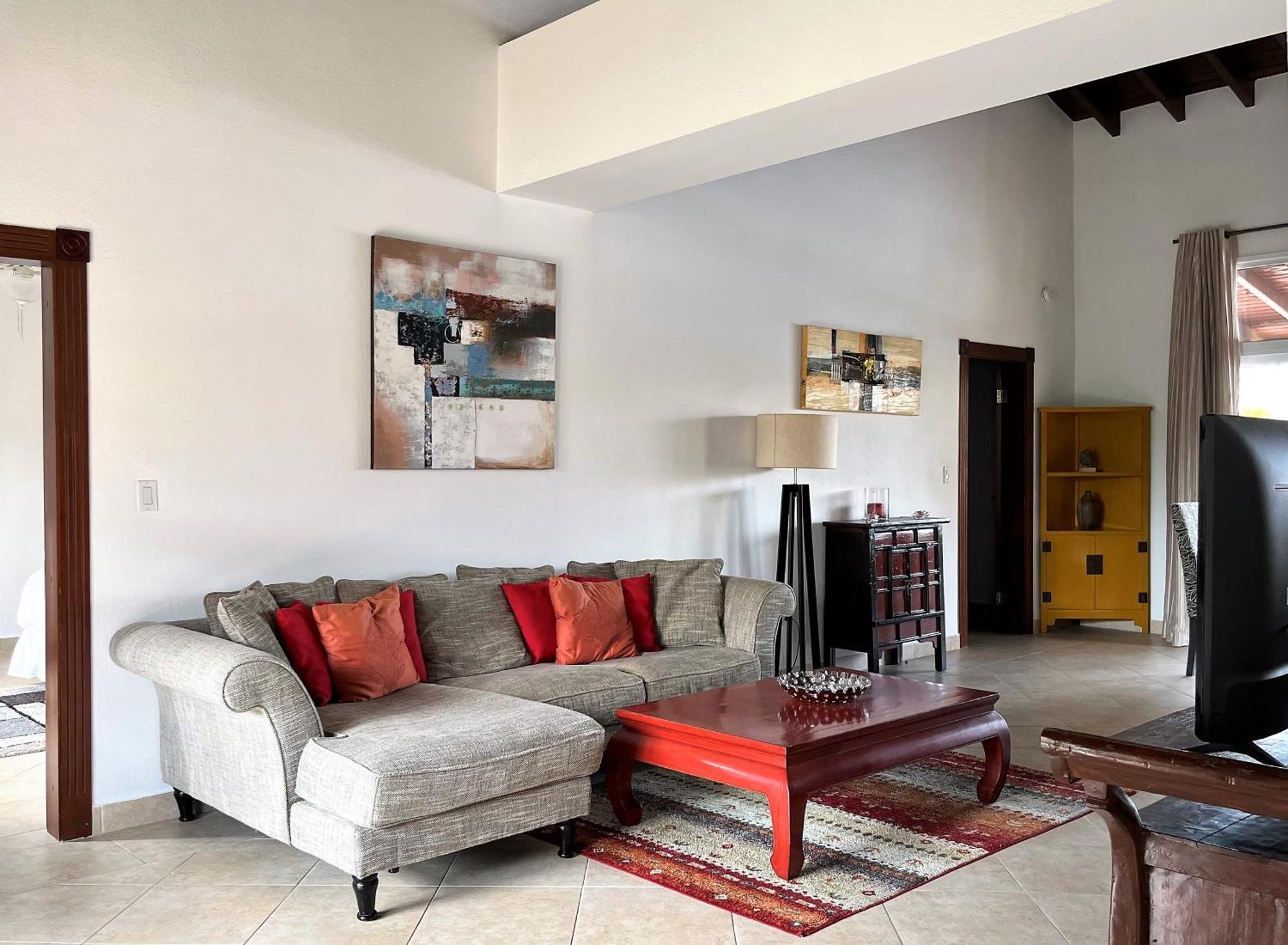 The Porto Cupecoy Apartment *
