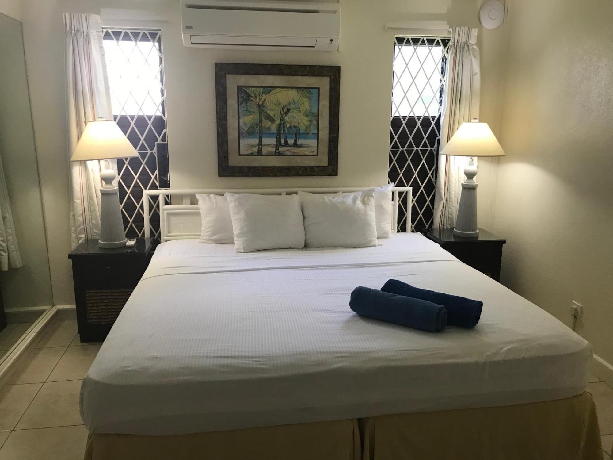 Hotel Coconut Court Beach