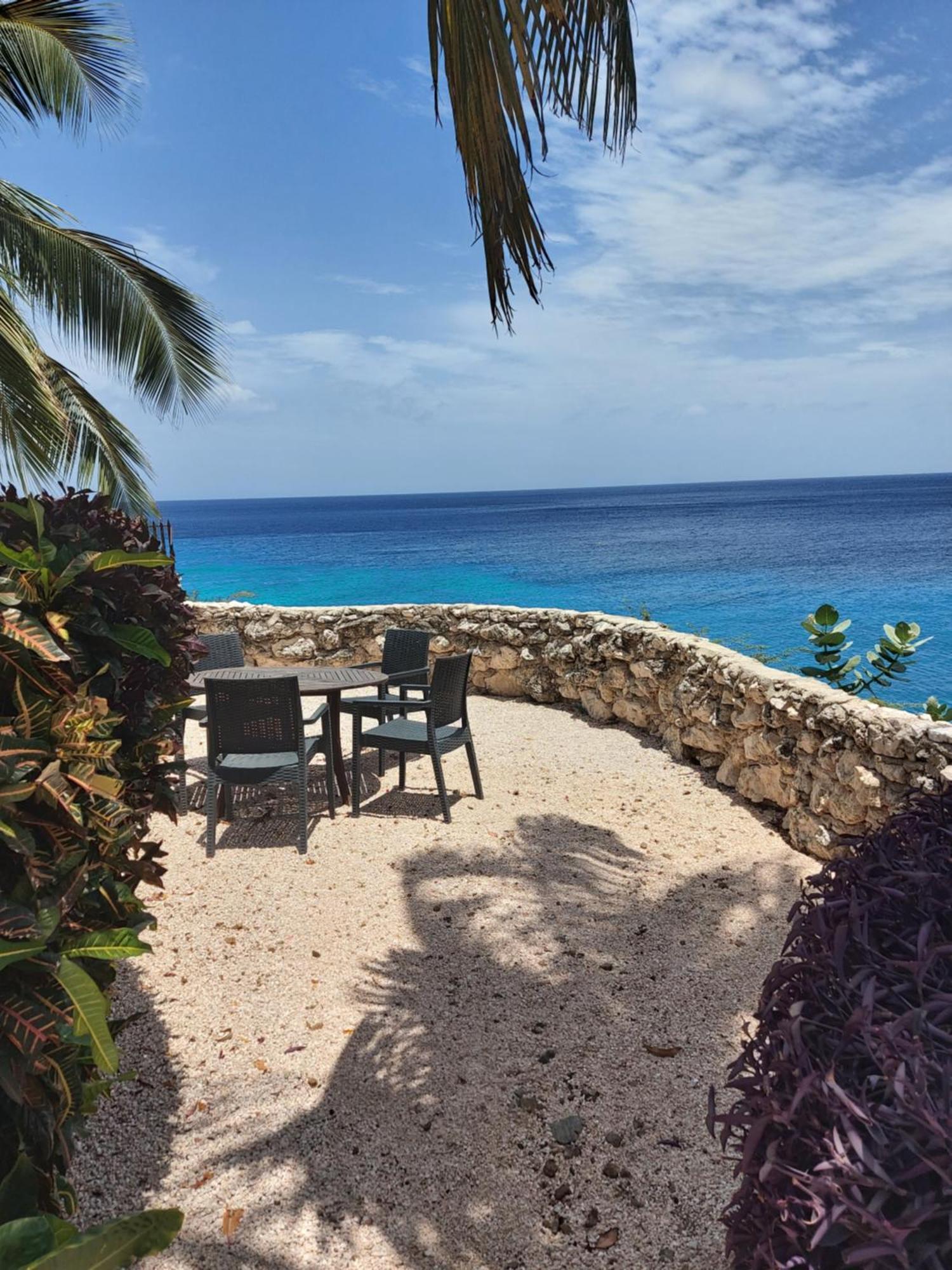 Bon Bini Curacao * Lagun