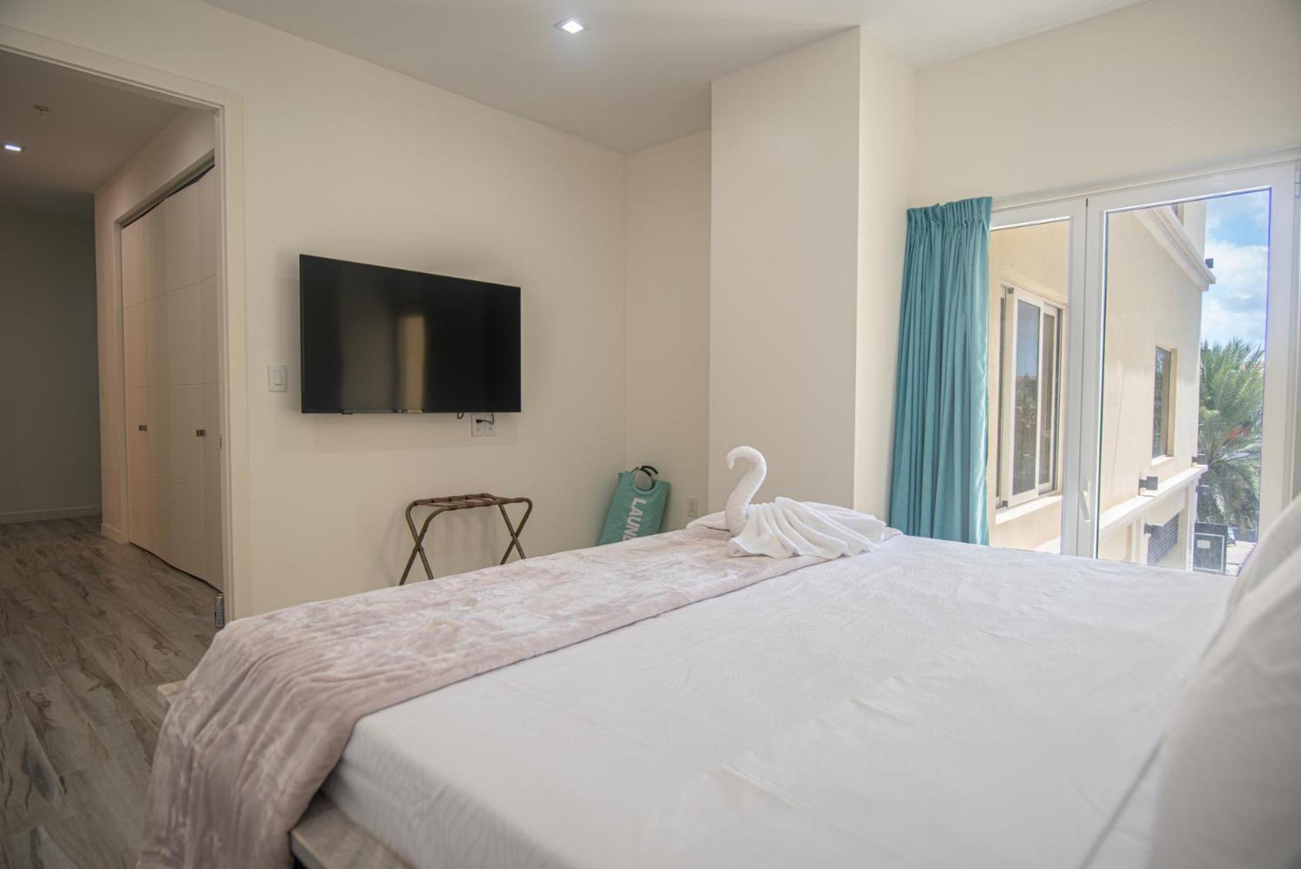 The Cove - Condo Hotel - Palm Beach Strip 5*